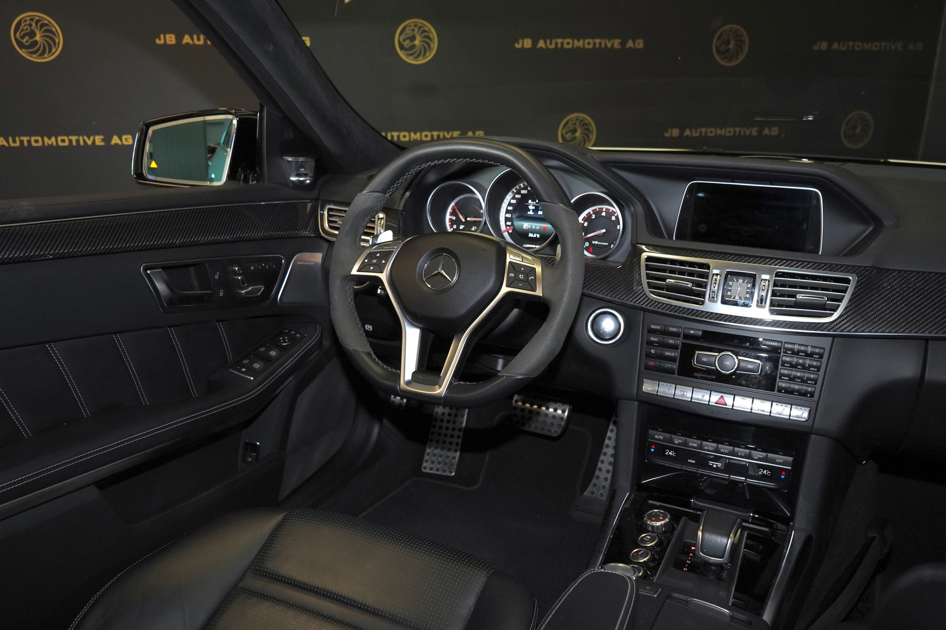 MERCEDES-BENZ E 63 AMG S 4Matic Speedshift-image-3