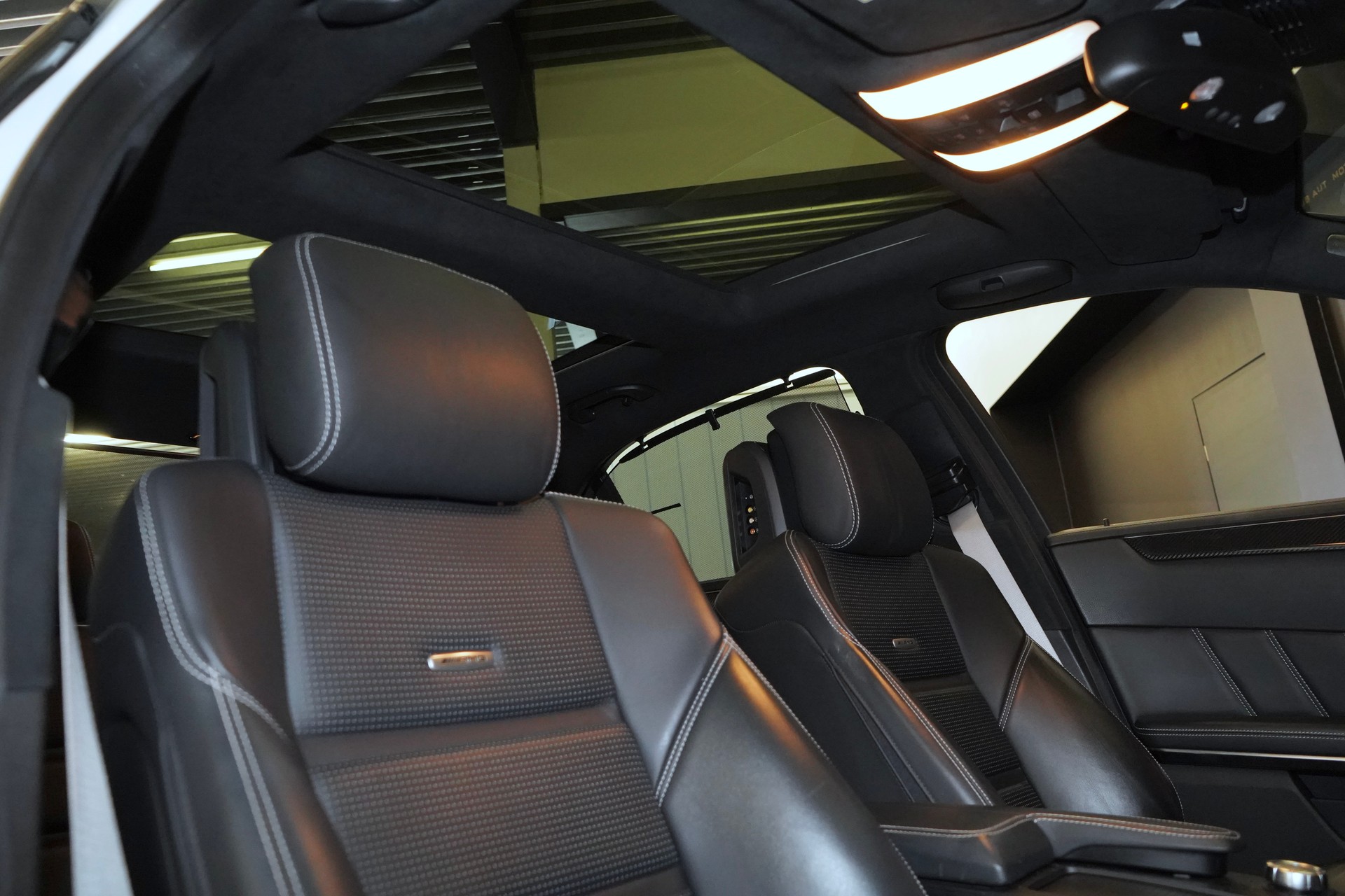 MERCEDES-BENZ E 63 AMG S 4Matic Speedshift-image-4