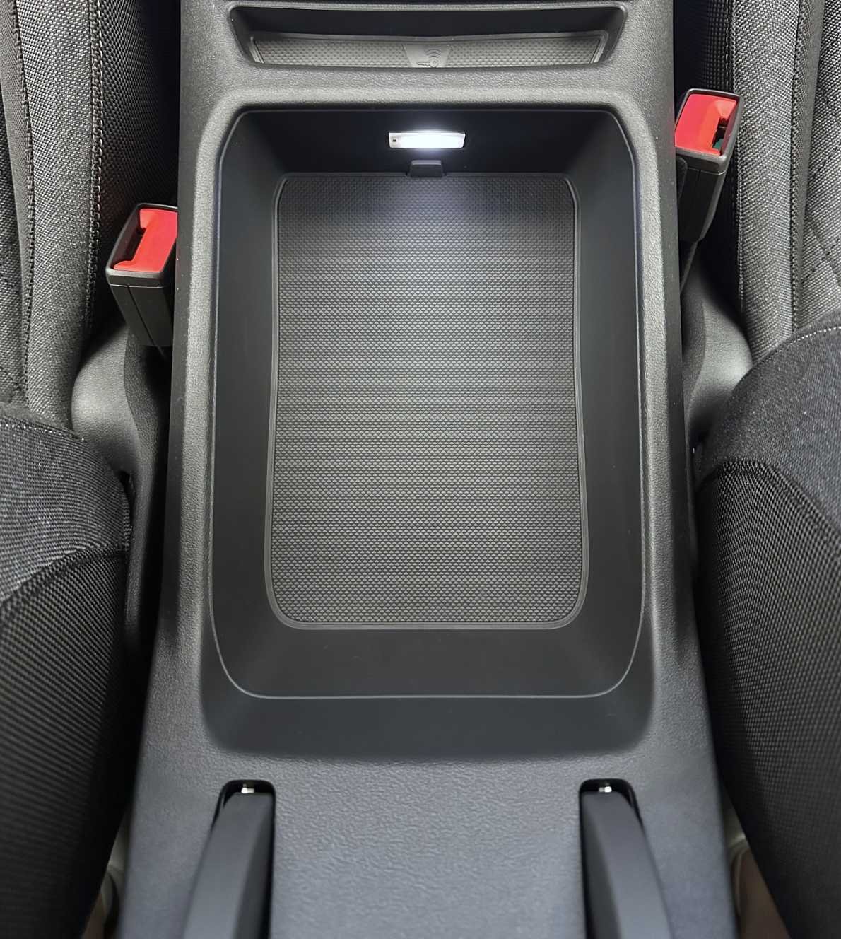 AUDI A6 Avant TDI quattro 150 kW S tronic-image-12