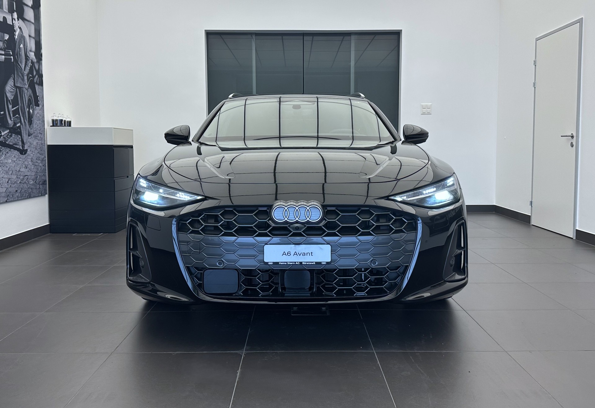 AUDI A6 Avant TDI quattro 150 kW S tronic-image-1