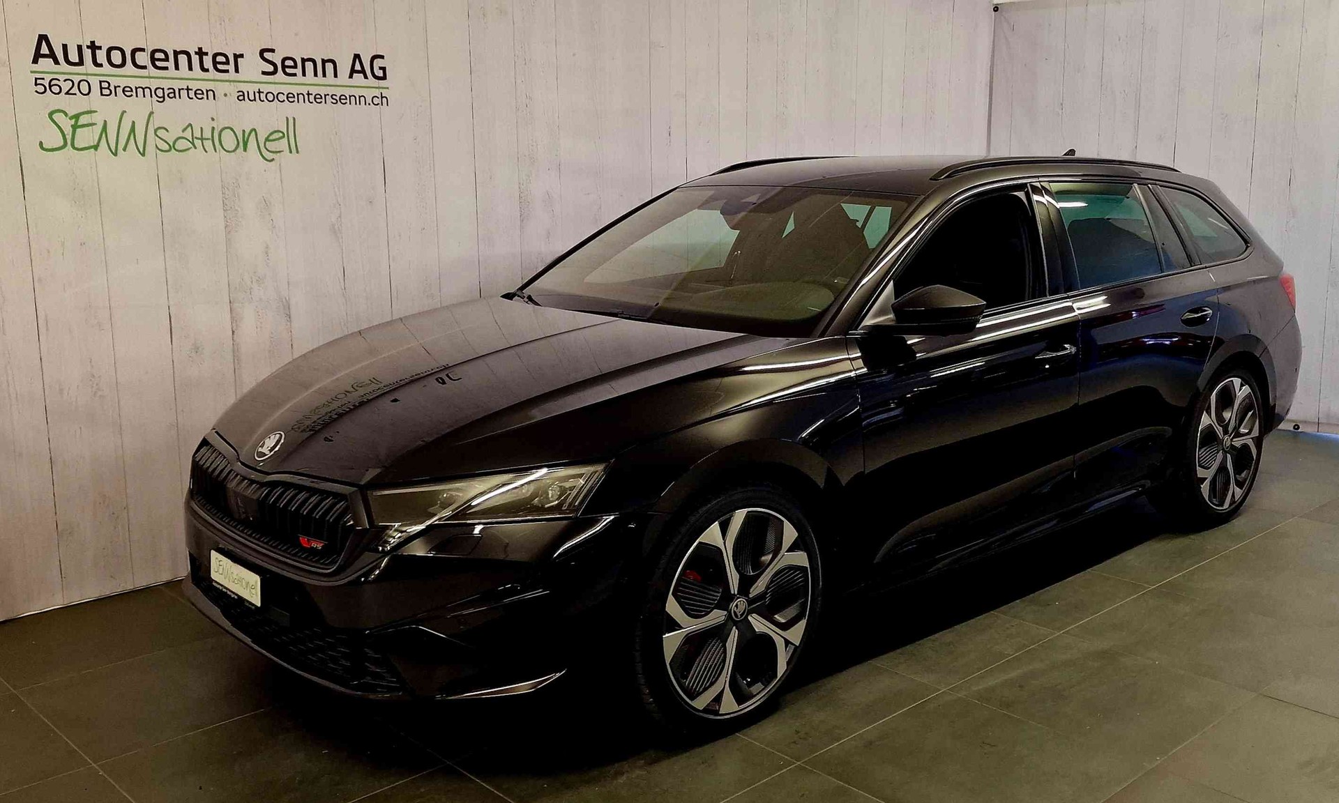 SKODA Octavia Combi 2.0 TSI DSG RS-image-0