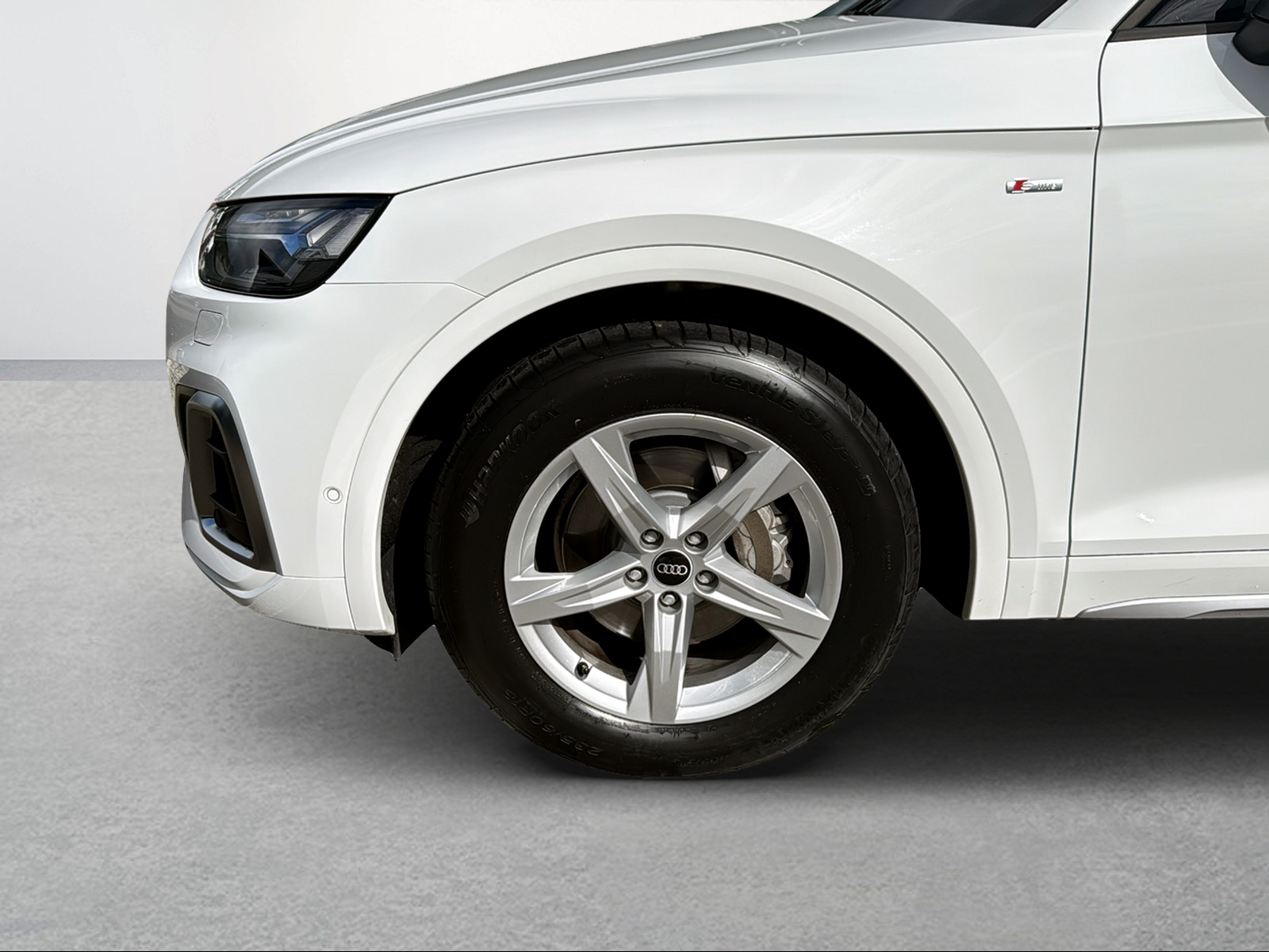 AUDI Q5 40 TDI S-line quattro S-tronic-image-8