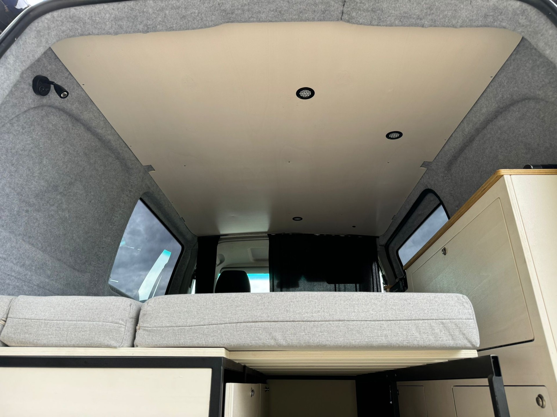 MERCEDES-BENZ Vito Saranda Beach-image-8