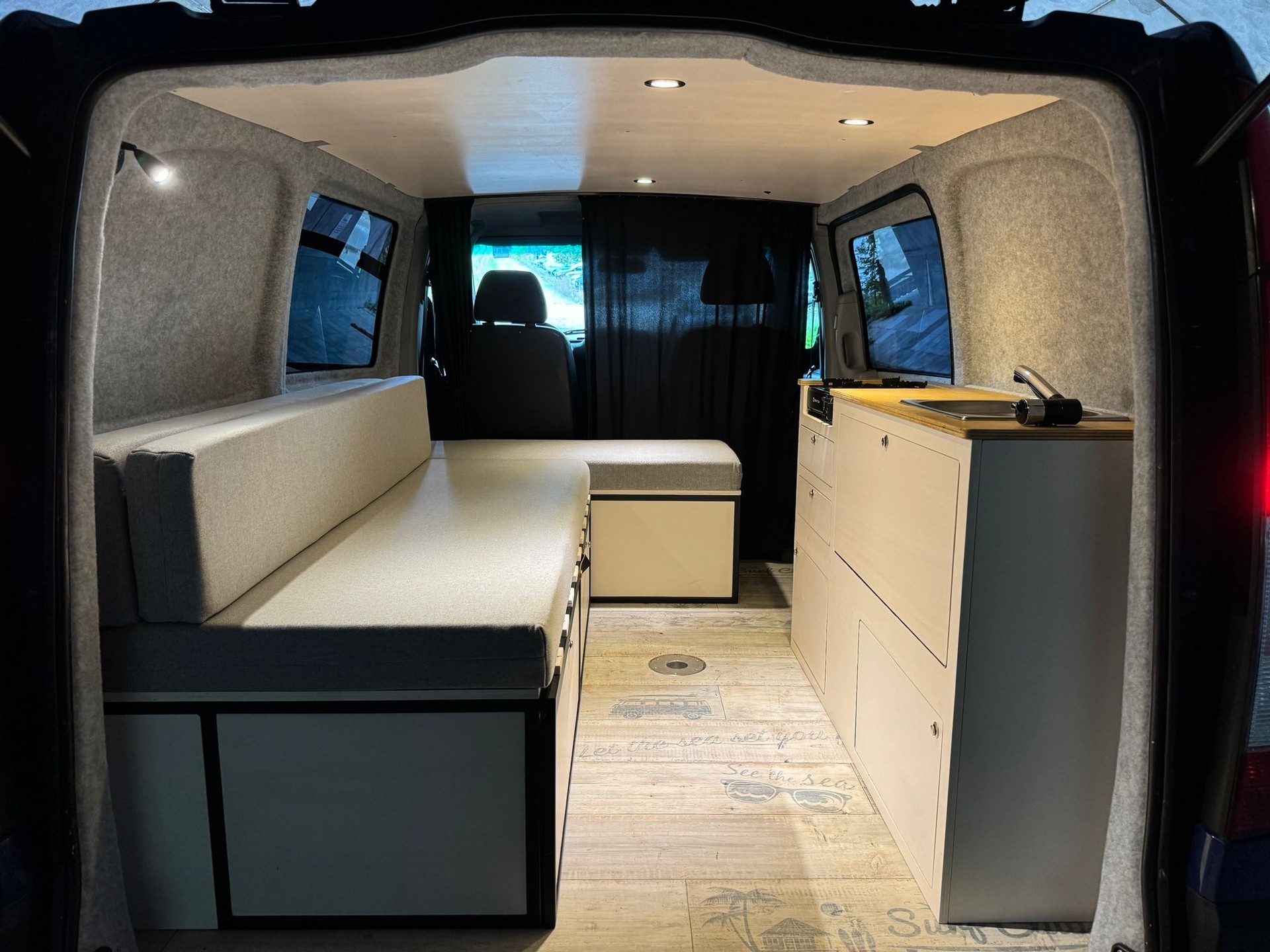 MERCEDES-BENZ Vito Saranda Beach-image-12