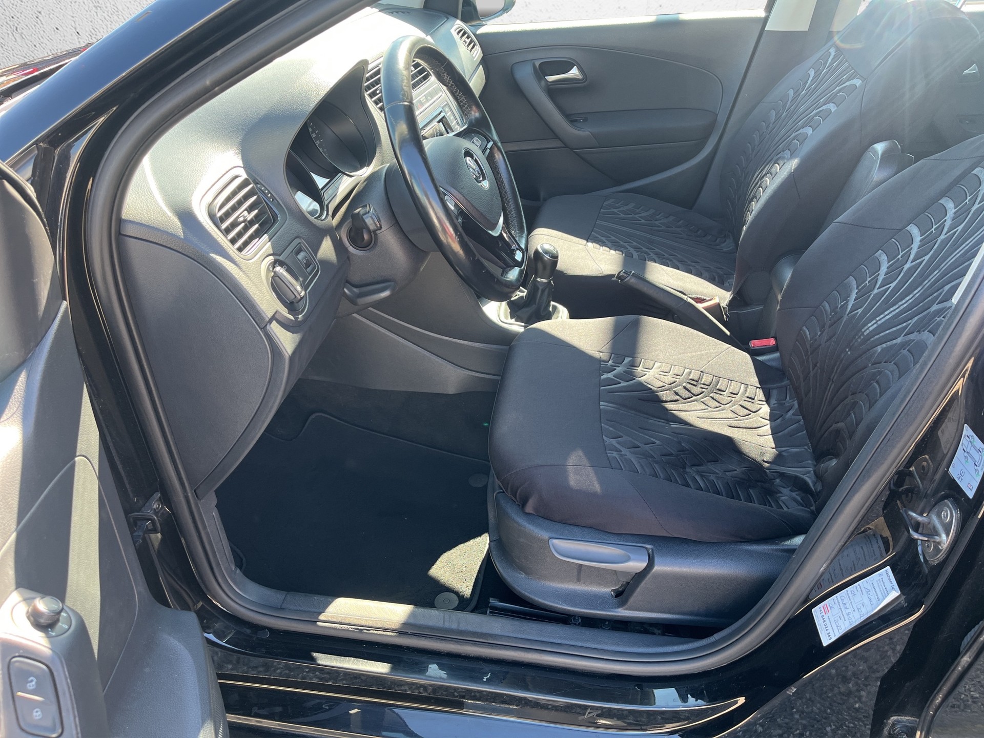 VW Polo 1.0 BMT Trendline-image-8