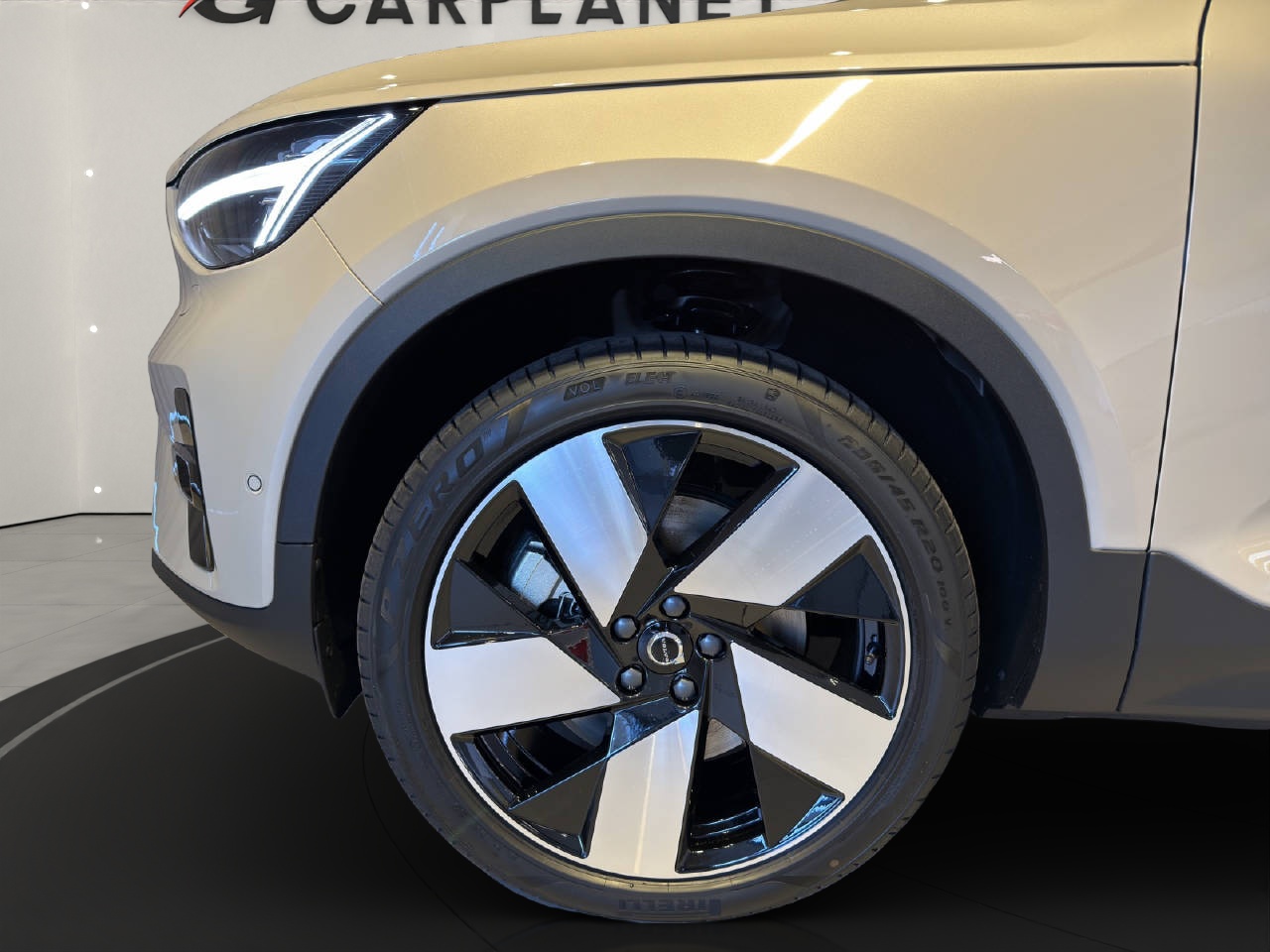 VOLVO EX40 Twin Ultra AWD-image-13