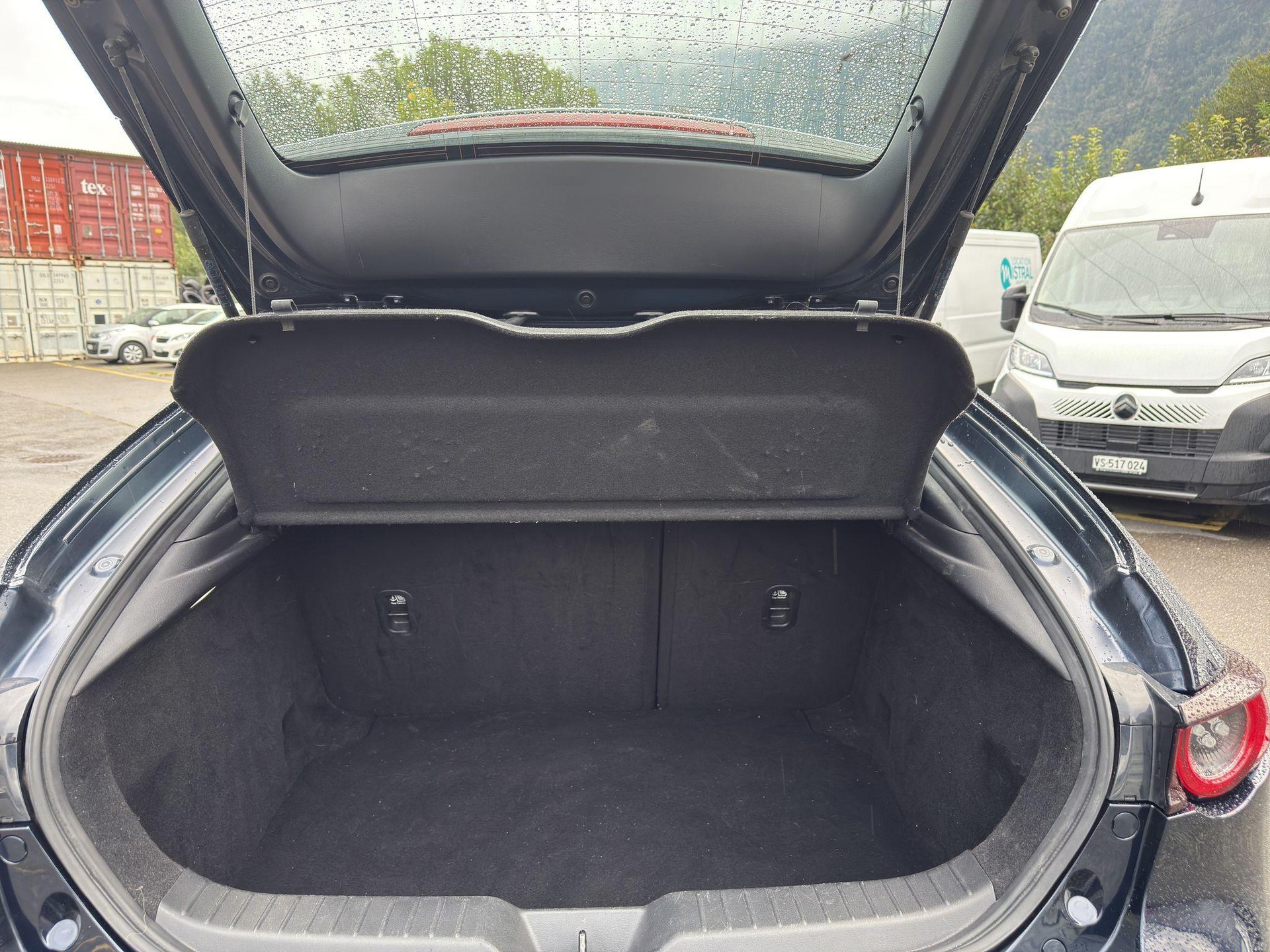 MAZDA 3 Hatchback 2.0 186 Ambition Plus-image-13