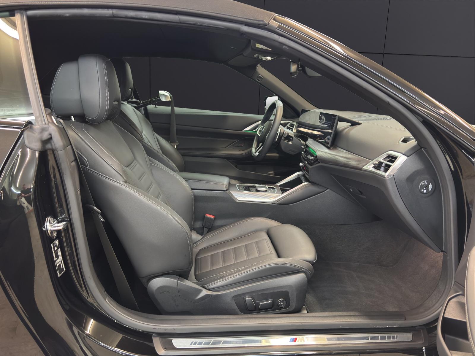 BMW 430i xDrive Cabrio-image-14