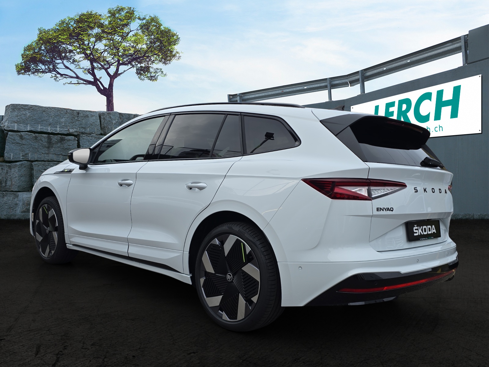SKODA Enyaq 85x 4x4 RS-image-3