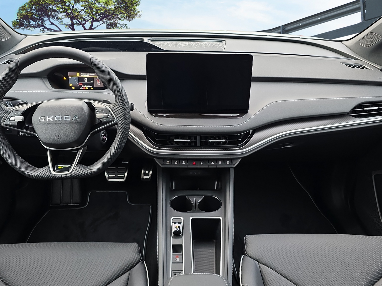 SKODA Enyaq 85x 4x4 RS-image-8