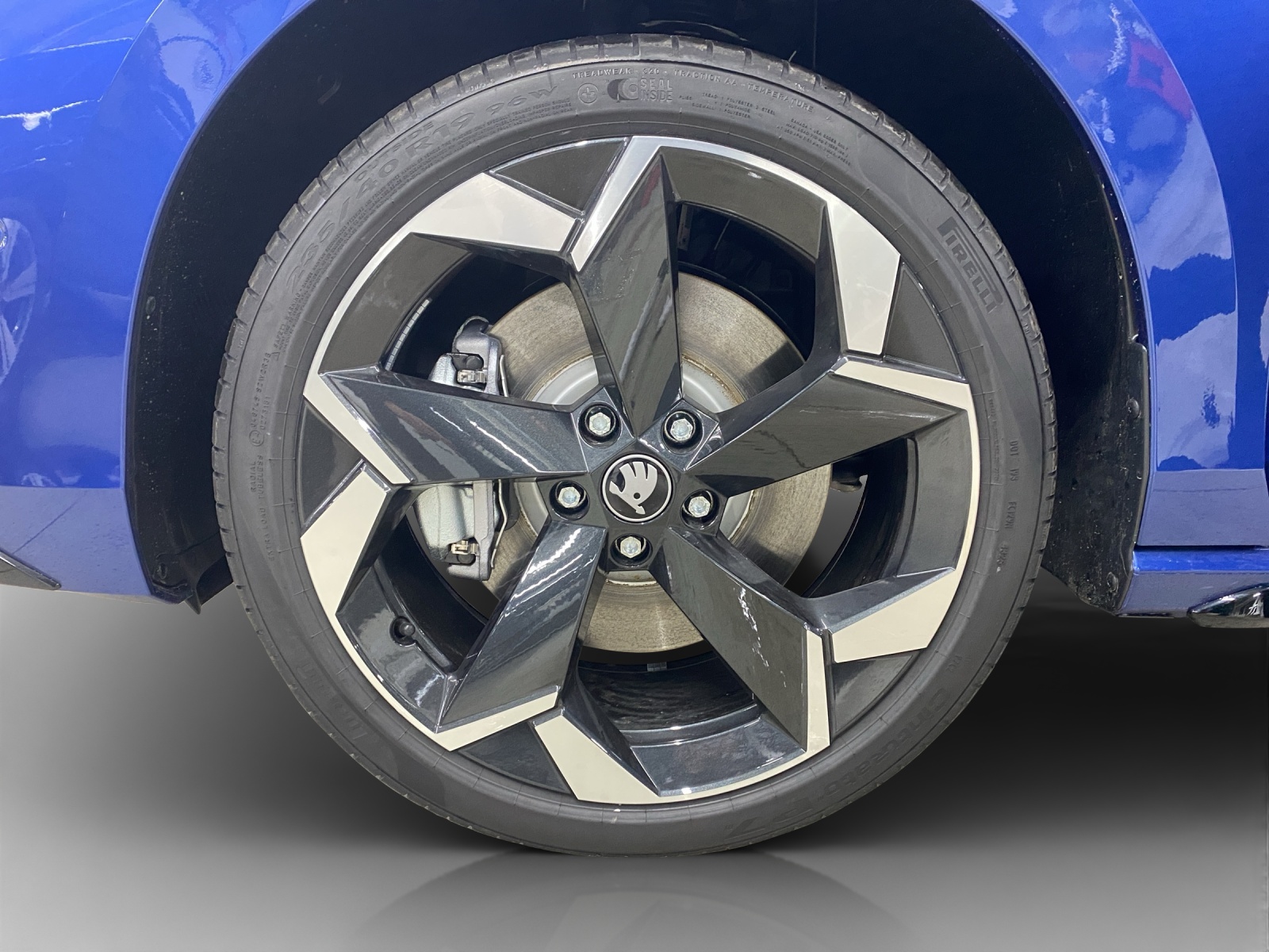 SKODA Superb Combi 2.0 TSI Sportline 4x4 DSG-image-15