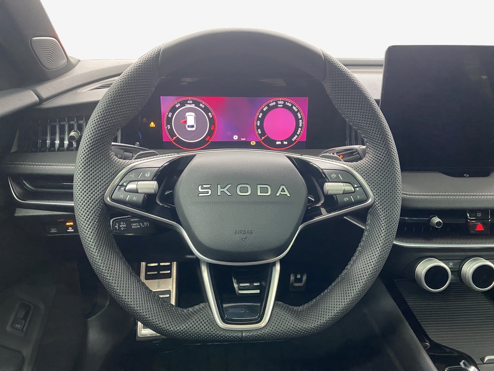 SKODA Superb Combi 2.0 TSI Sportline 4x4 DSG-image-9
