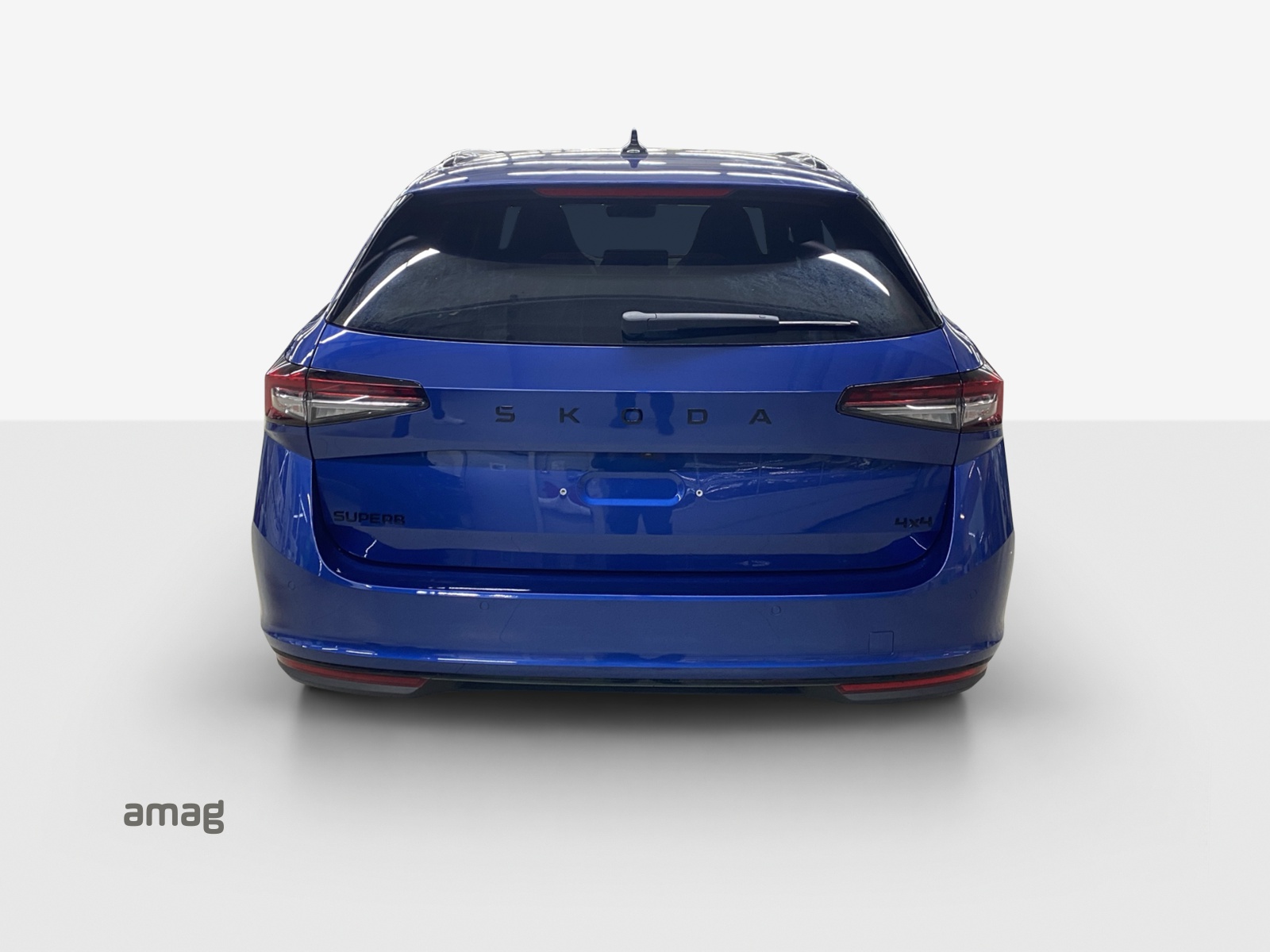 SKODA Superb Combi 2.0 TSI Sportline 4x4 DSG-image-3