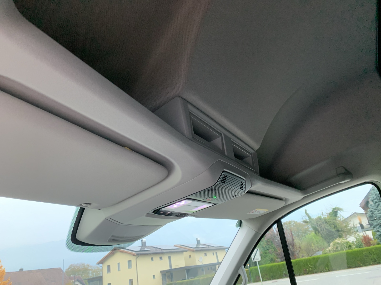 VW Crafter 35 Kasten 2.0 BiTDI L3H3 4Motion A-image-13