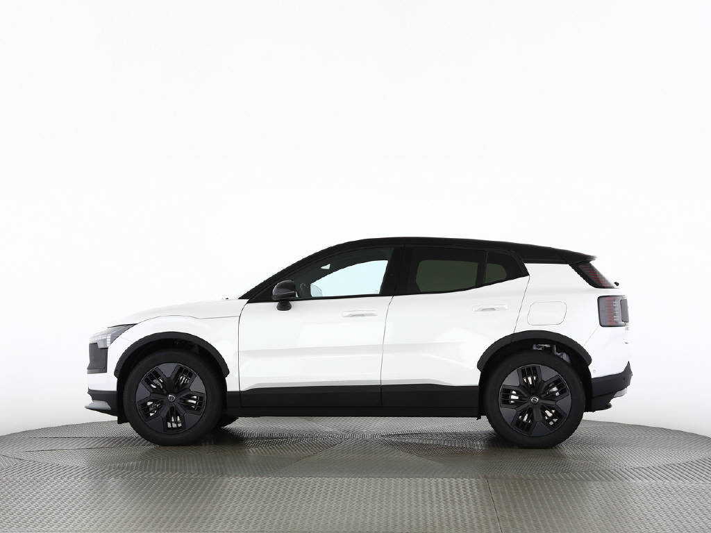 VOLVO EX 30 Cross Country P8 Twin Performance AWD-image-1
