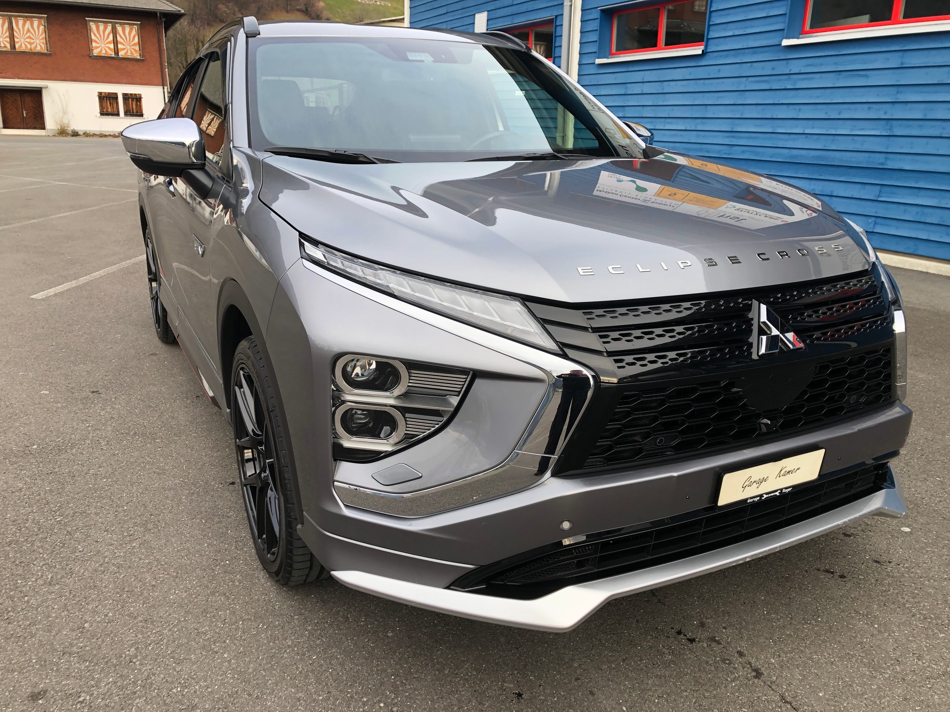MITSUBISHI Eclipse Cross 2.4 PHEV Instyle 4WD-image-0