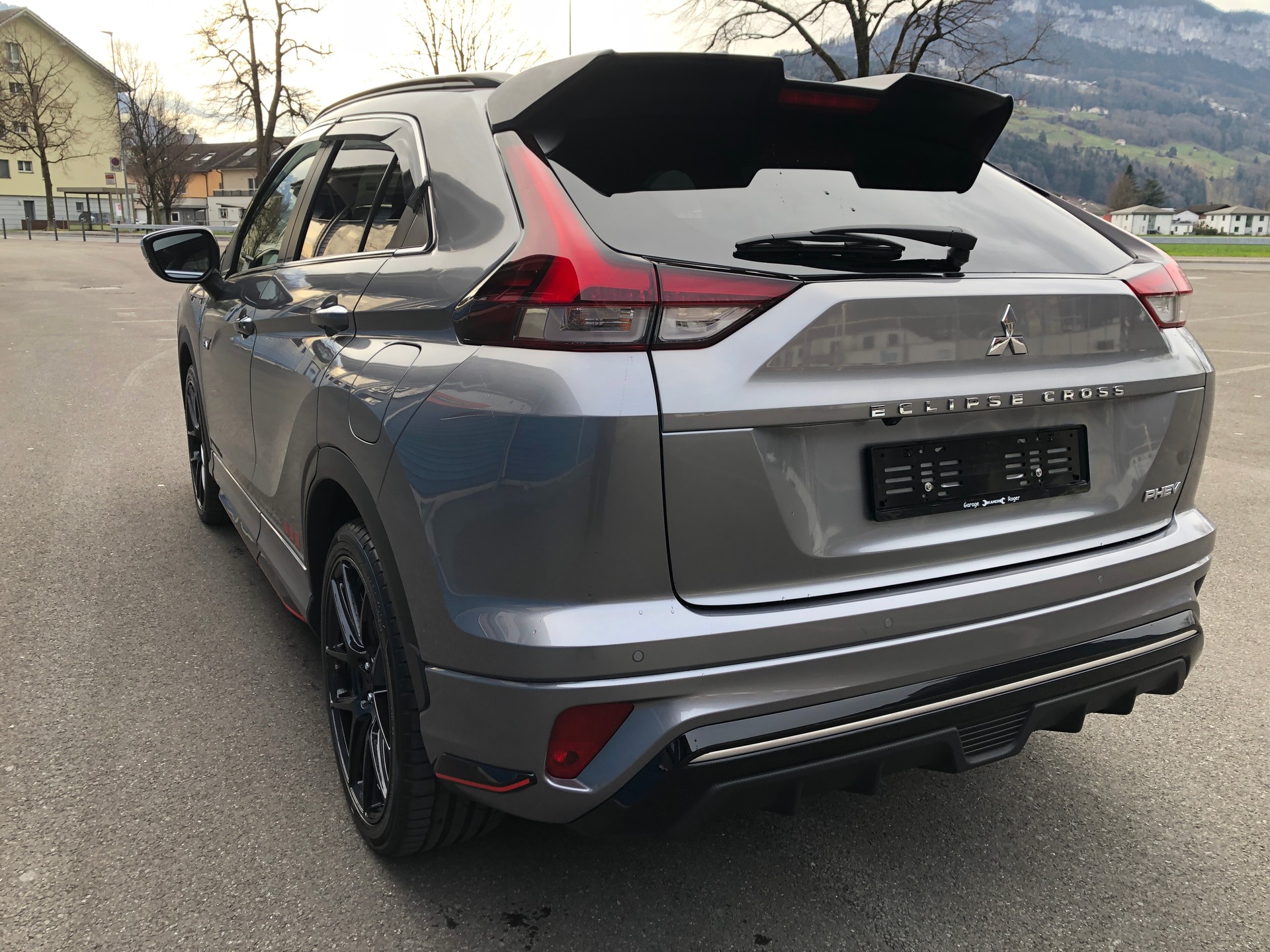 MITSUBISHI Eclipse Cross 2.4 PHEV Instyle 4WD-image-3