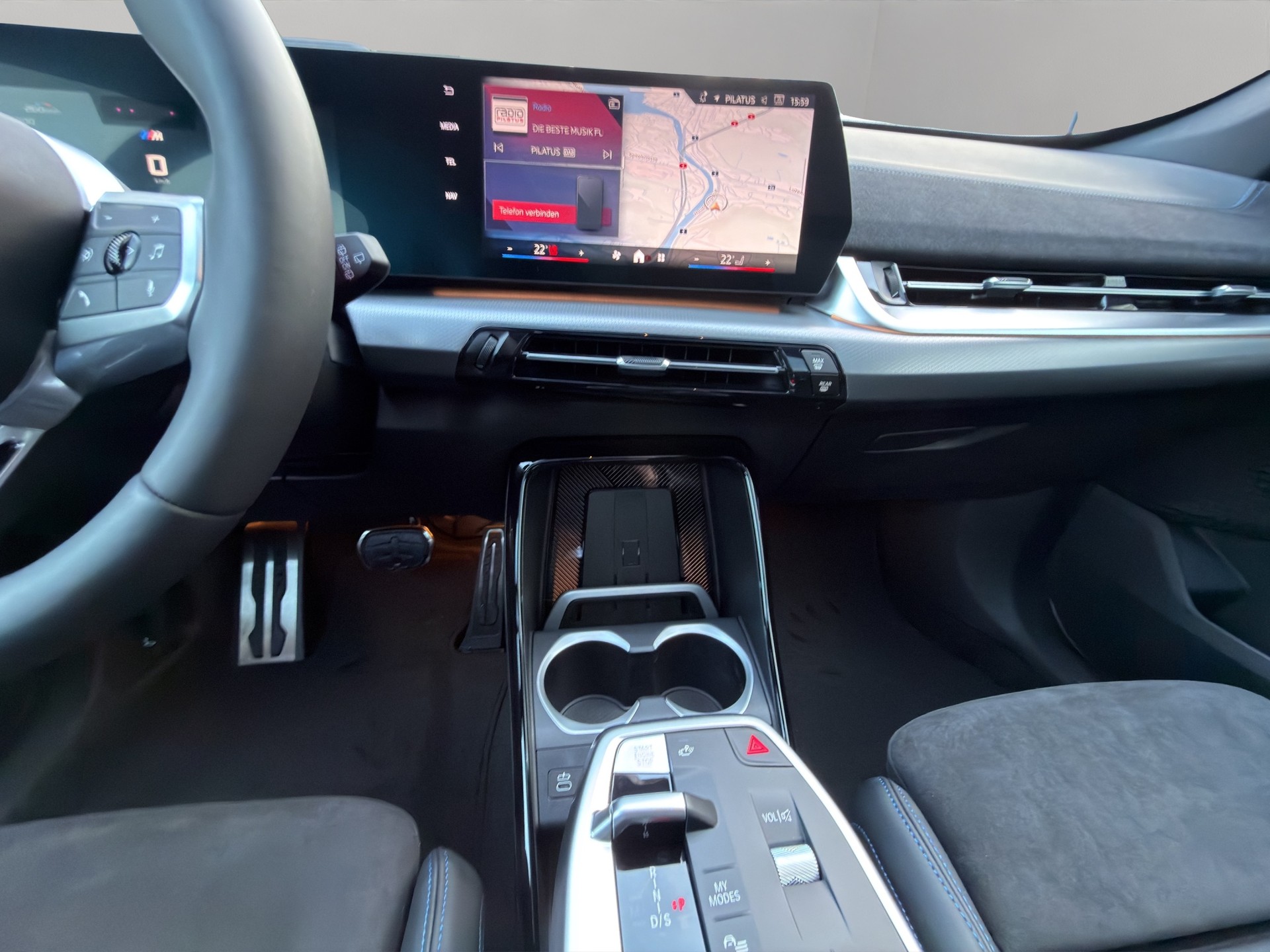 BMW X1 xDrive M35i-image-14