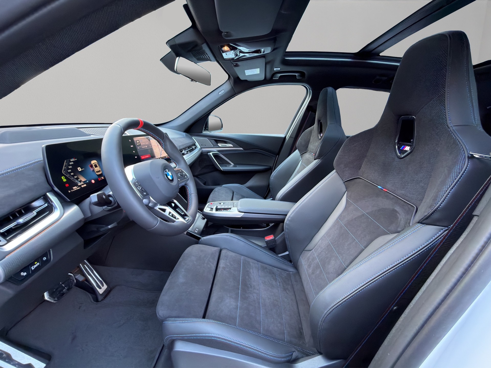 BMW X1 xDrive M35i-image-9
