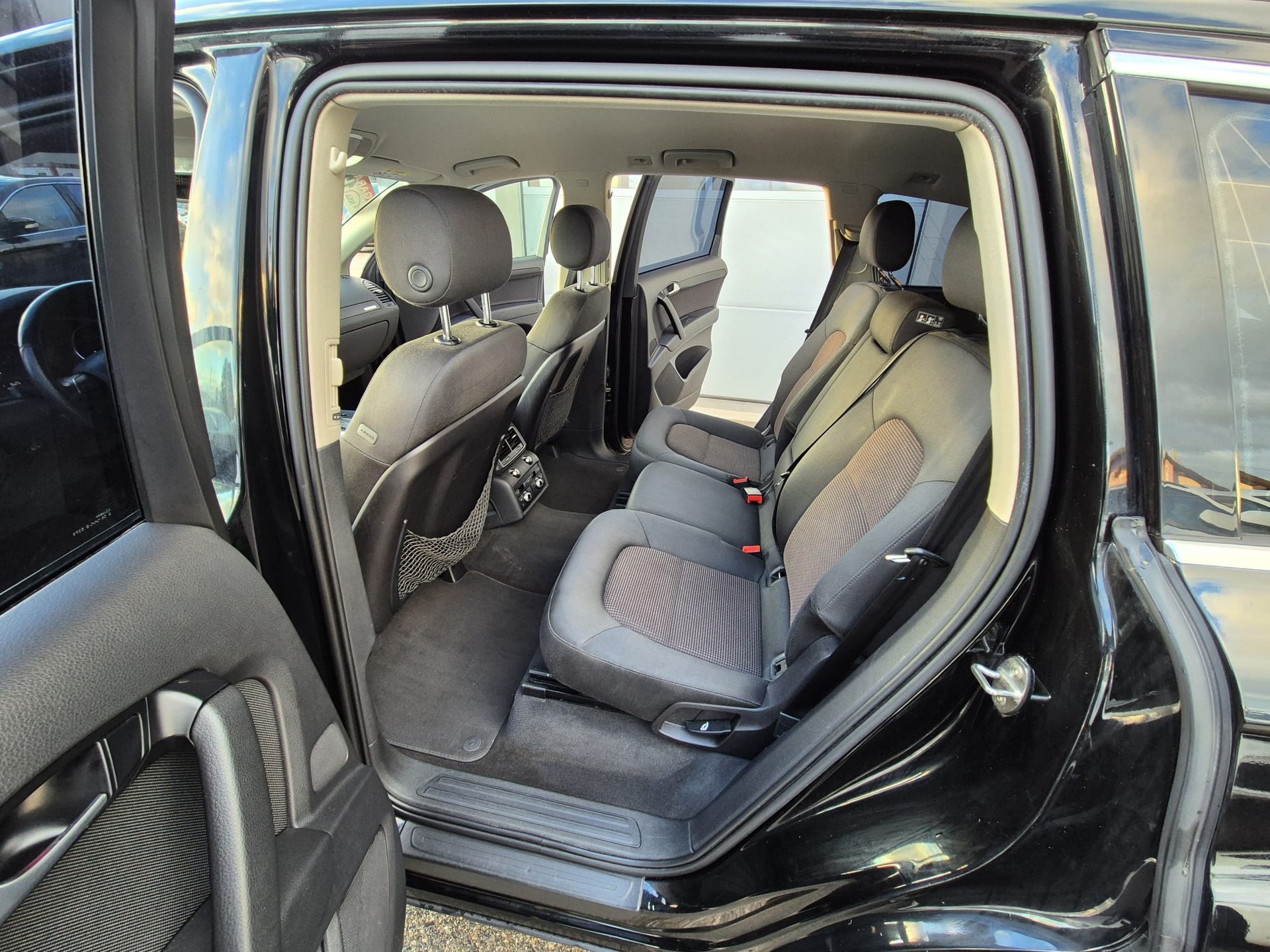 AUDI Q7 3.0 TDI quattro tiptronic-image-9