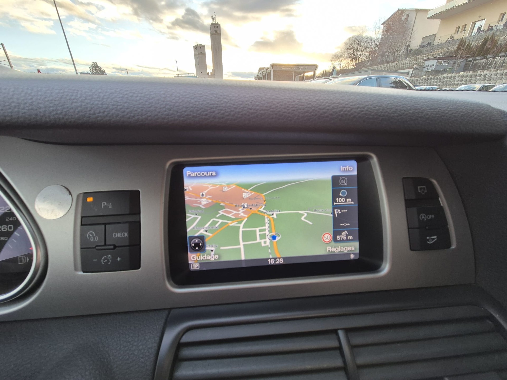 AUDI Q7 3.0 TDI quattro tiptronic-image-13