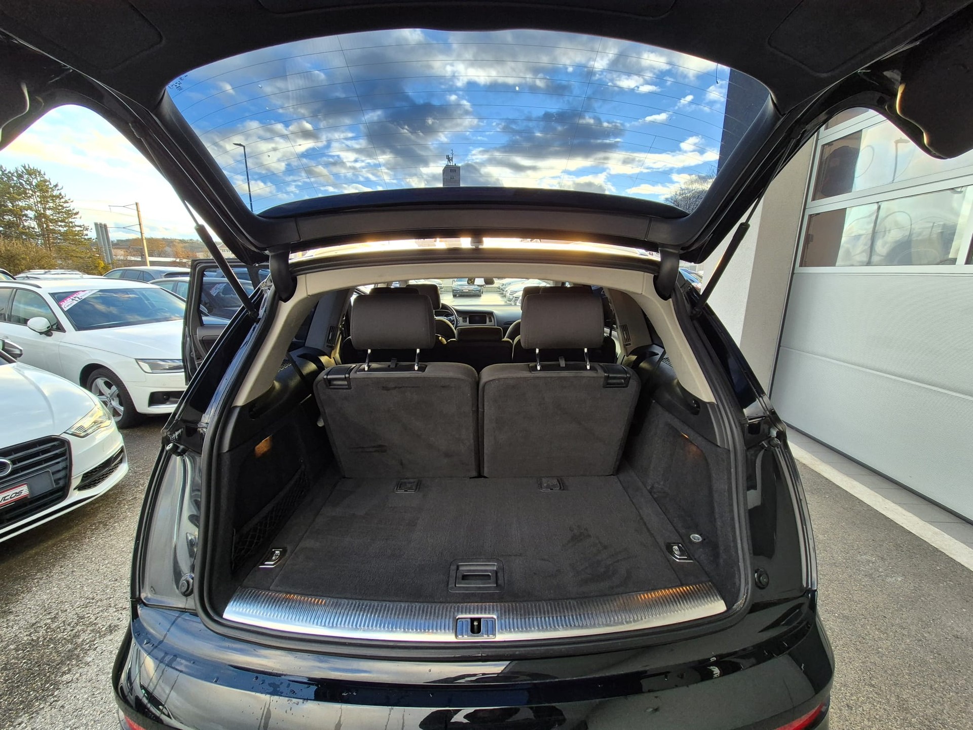 AUDI Q7 3.0 TDI quattro tiptronic-image-12
