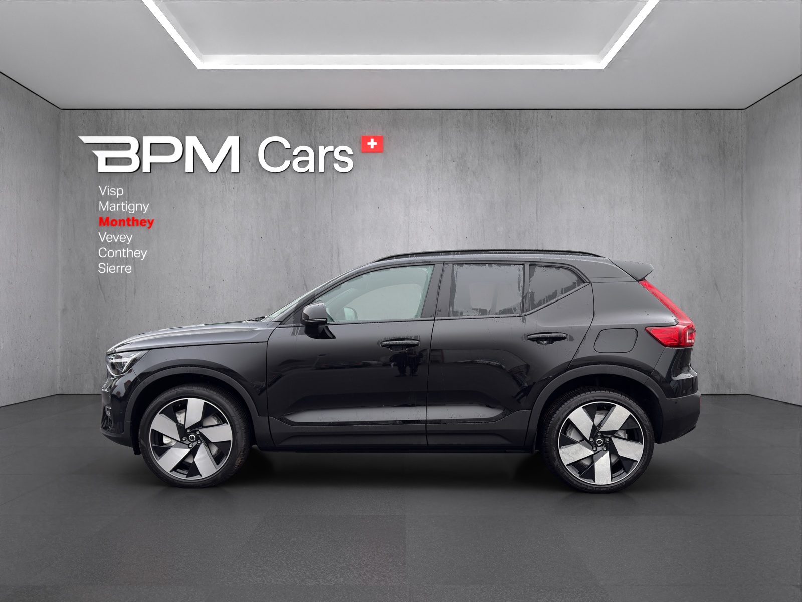 VOLVO EX40 82kWh Twin Motor AWD Ultra Xcentric Edition-image-6