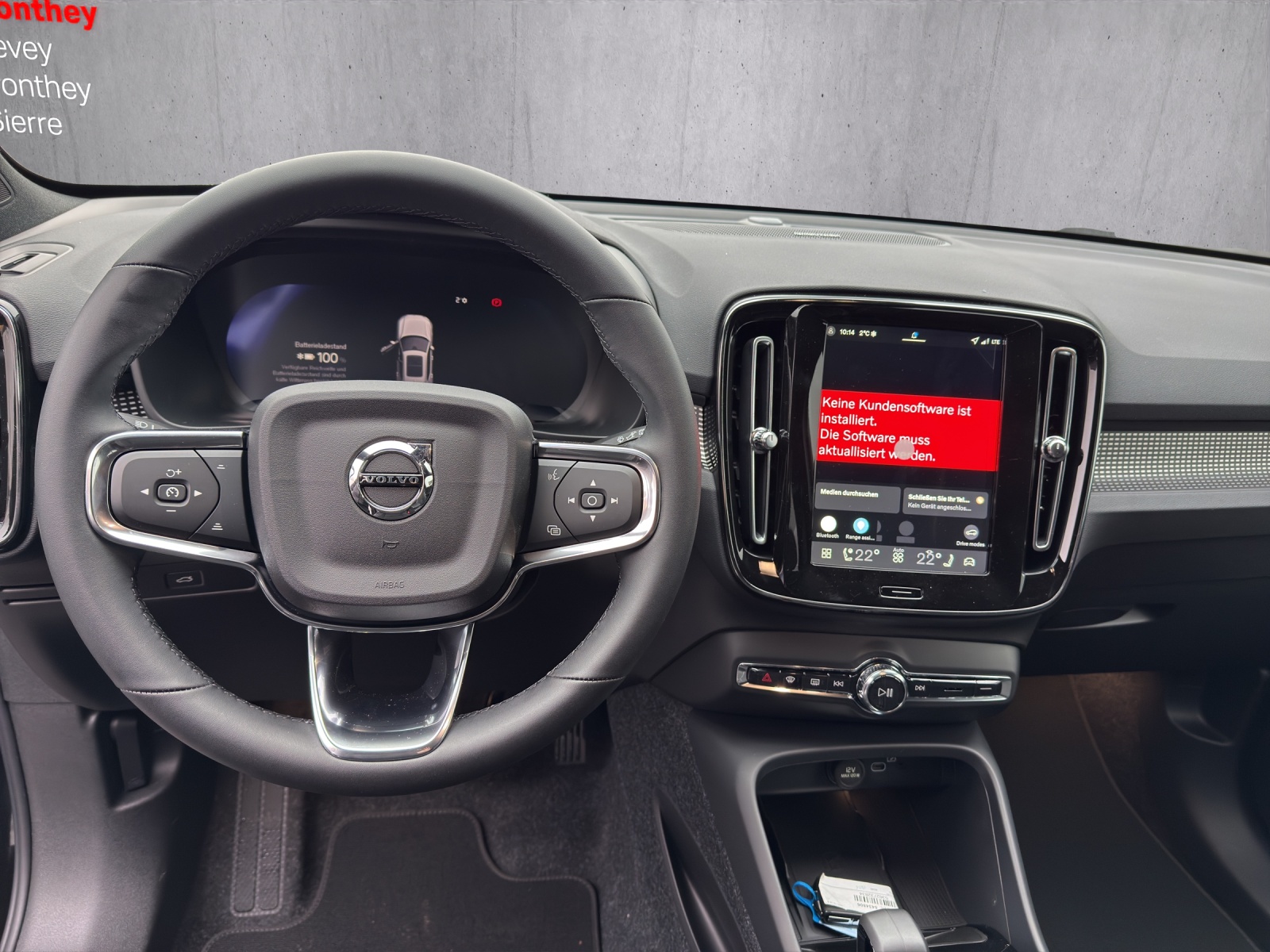 VOLVO EX40 82kWh Twin Motor AWD Ultra Xcentric Edition-image-9