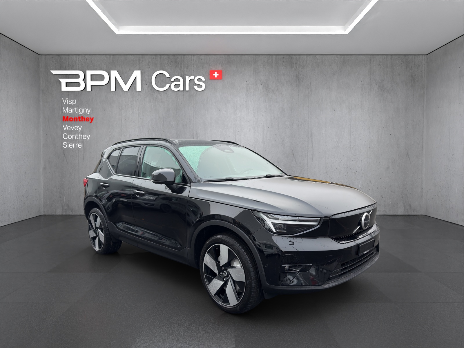 VOLVO EX40 82kWh Twin Motor AWD Ultra Xcentric Edition-image-2