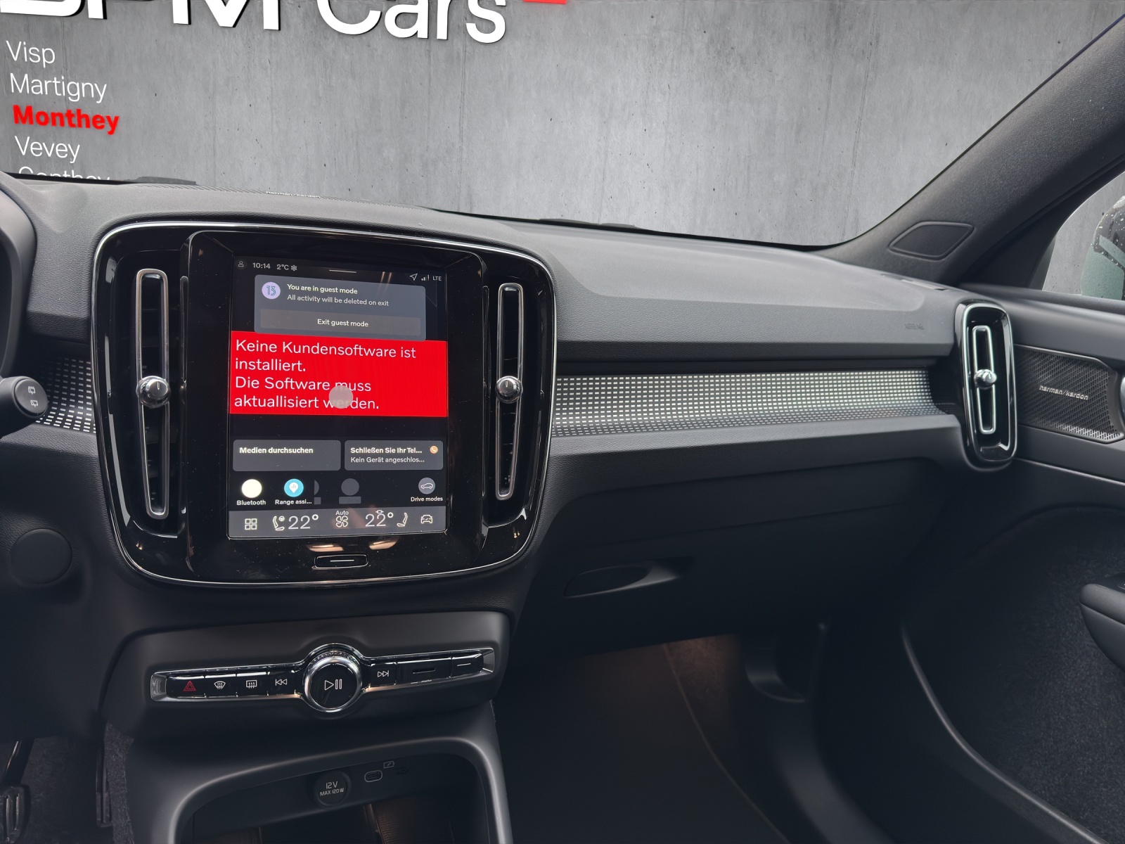 VOLVO EX40 82kWh Twin Motor AWD Ultra Xcentric Edition-image-11