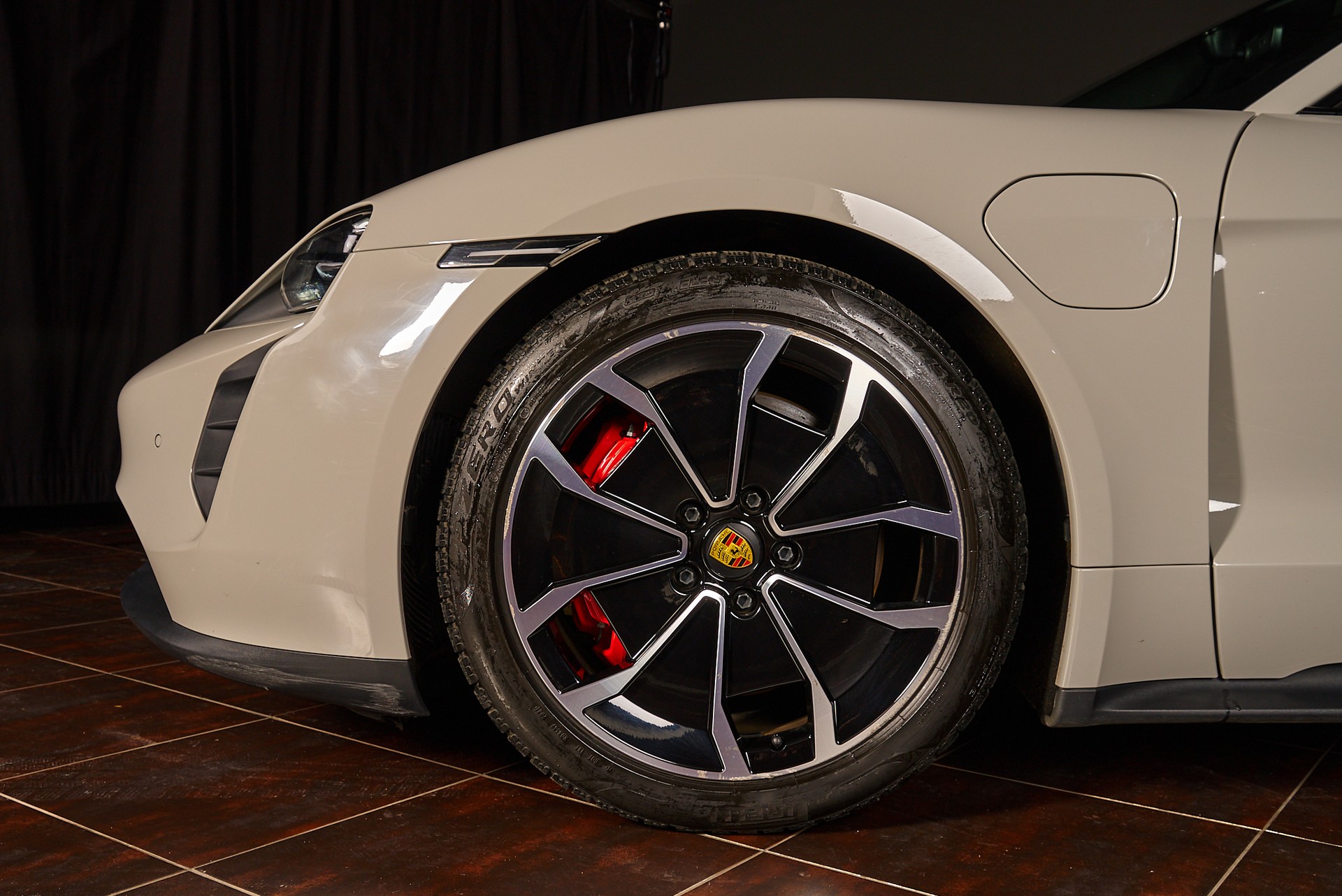 PORSCHE Taycan GTS Sport Turismo Performance Plus 93,4kWh-showroom-element-1