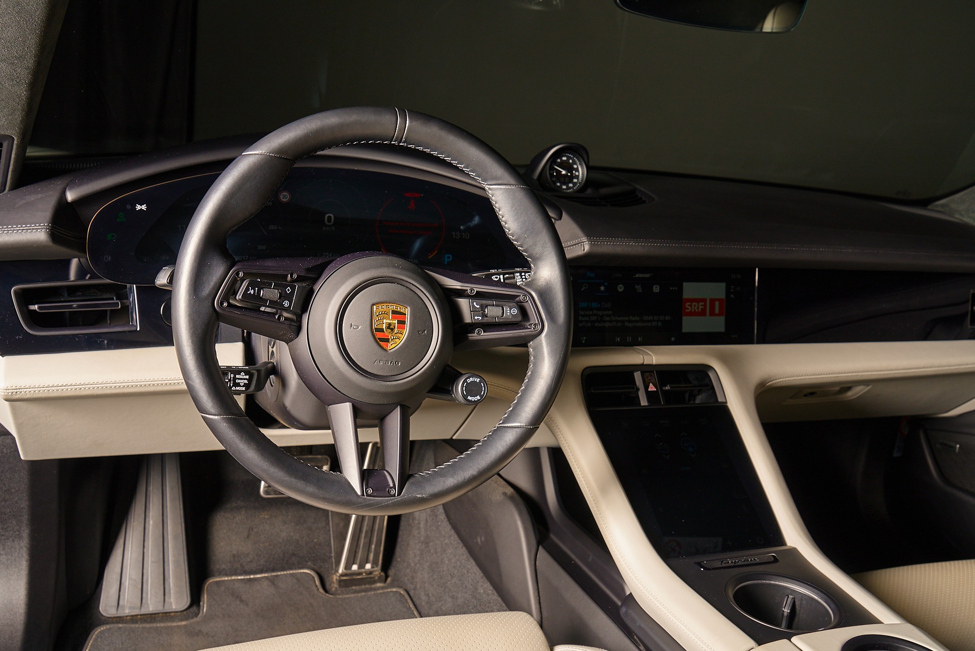 PORSCHE Taycan GTS Sport Turismo Performance Plus 93,4kWh-image-12