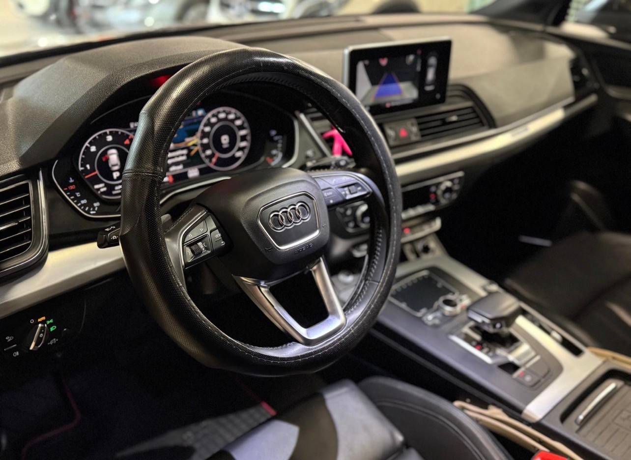 AUDI Q5 3.0 TDI sport quattro tiptronic-image-11