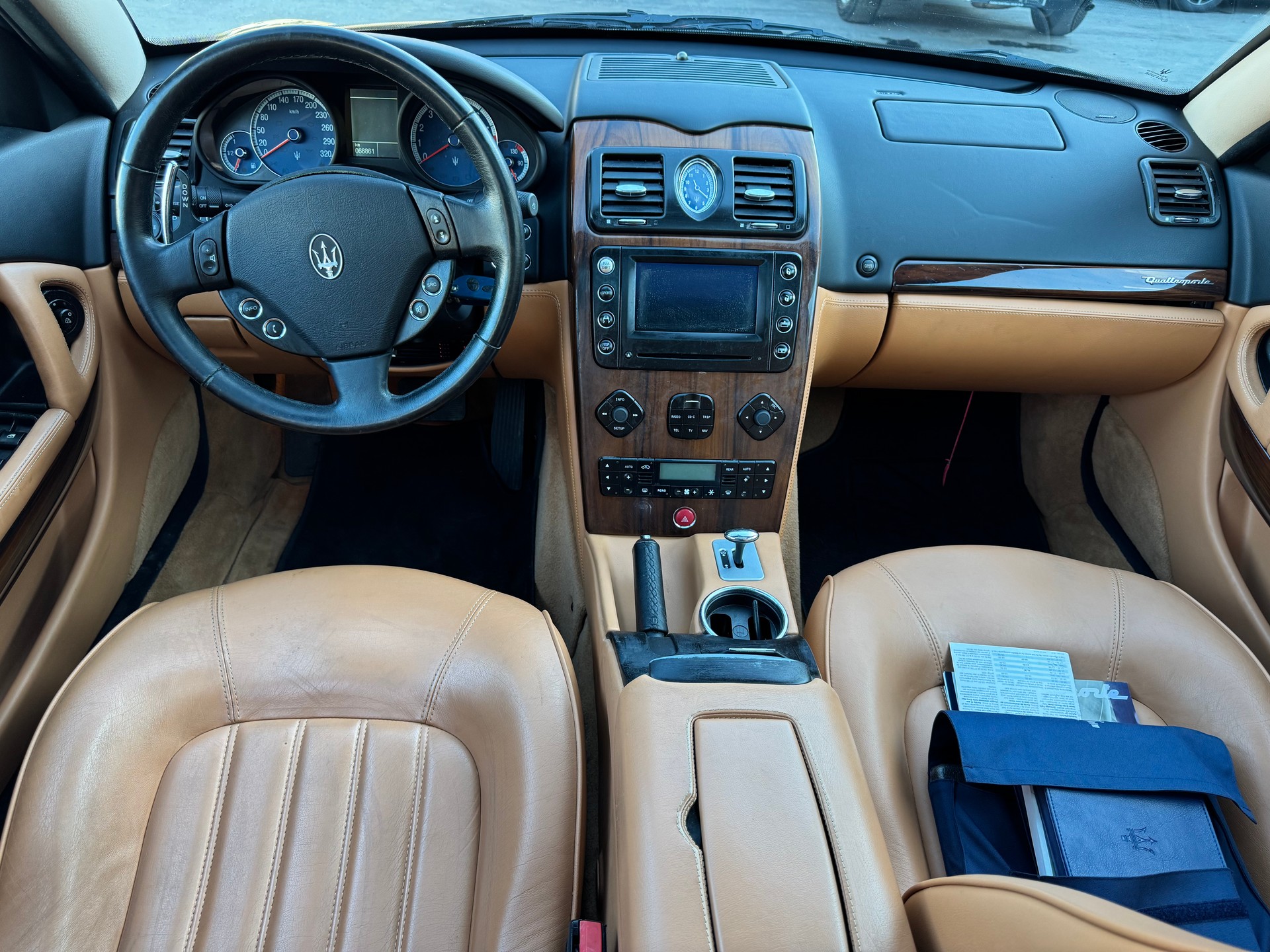 MASERATI Quattroporte 4.2 V8 Sport GT Automatica-image-11