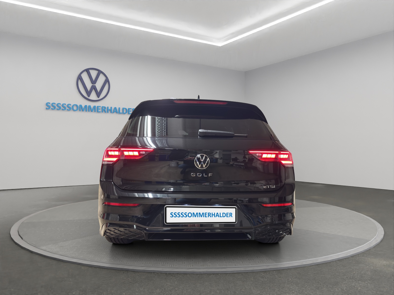 VW Golf 1.5 e TSI mHEV R-Line DSG-image-3