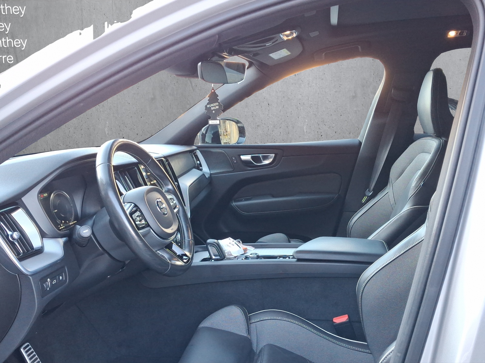 VOLVO XC60 T6 eAWD R-Design Geartronic-image-7