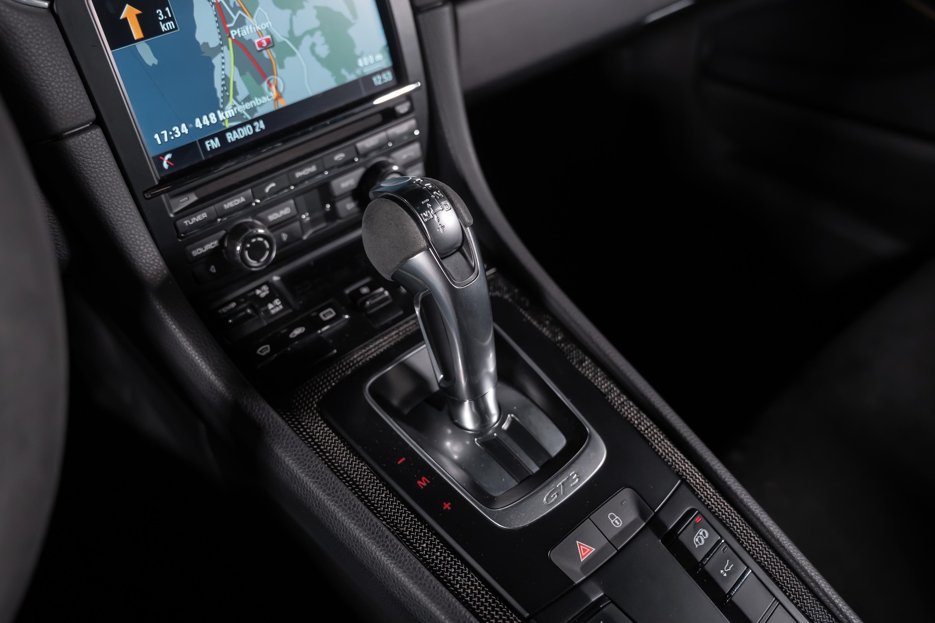 PORSCHE 911 Coupé 3.8 GT3 PDK-image-22