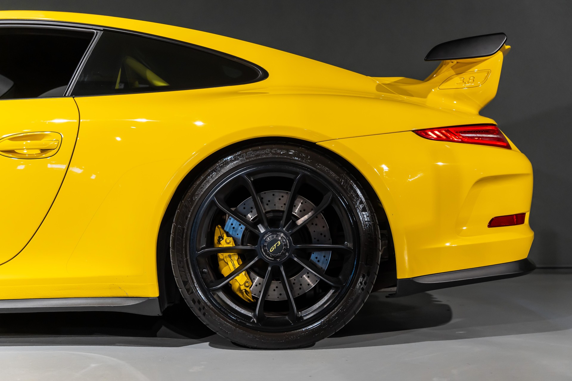 PORSCHE 911 Coupé 3.8 GT3 PDK-image-6
