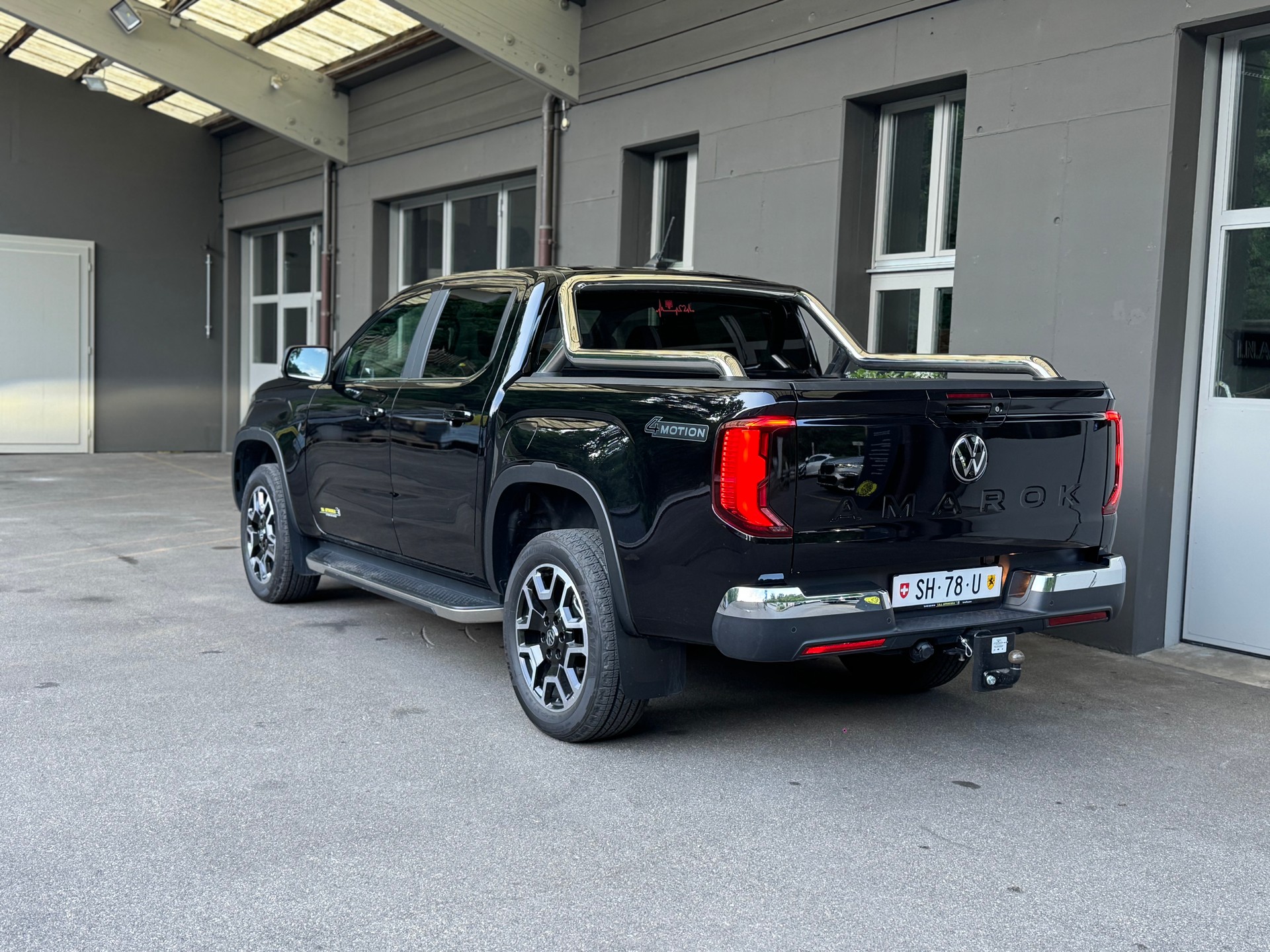 VW AMAROK-image-3