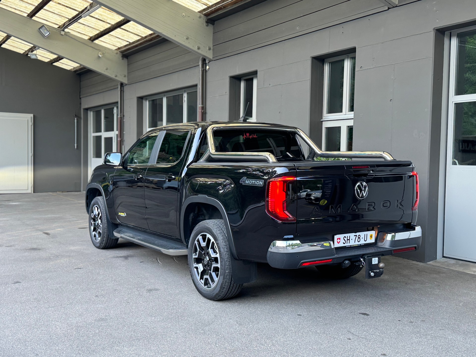 VW AMAROK-image-7
