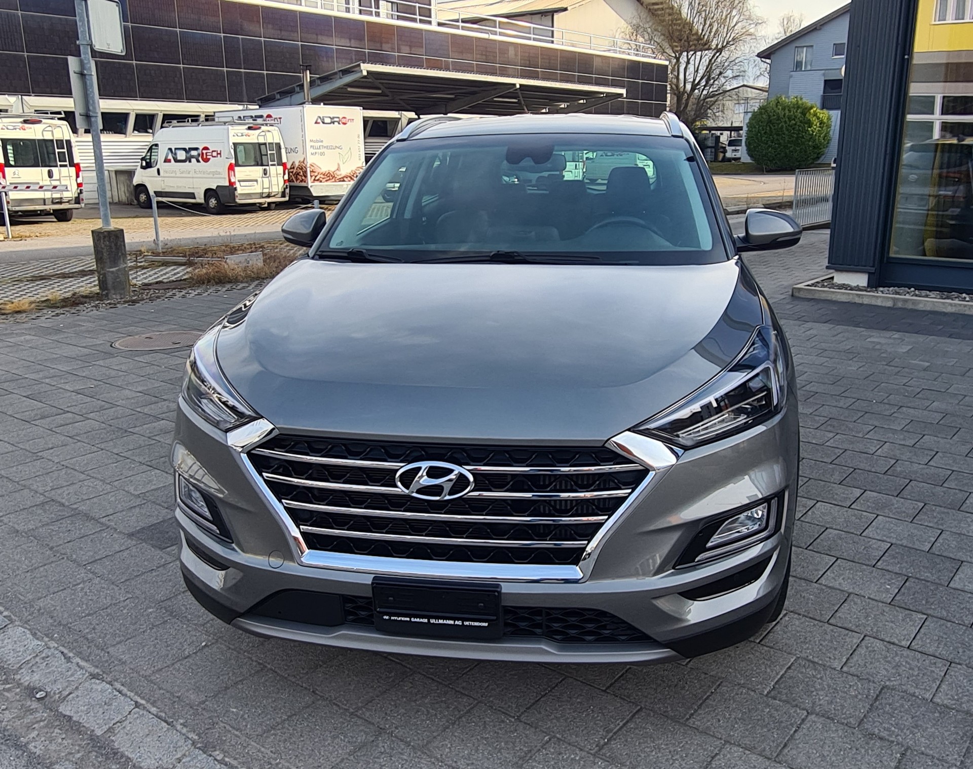 HYUNDAI Tucson 2.0 CRDI Amplia Mild Hybrid 4WD Automatic-image-0