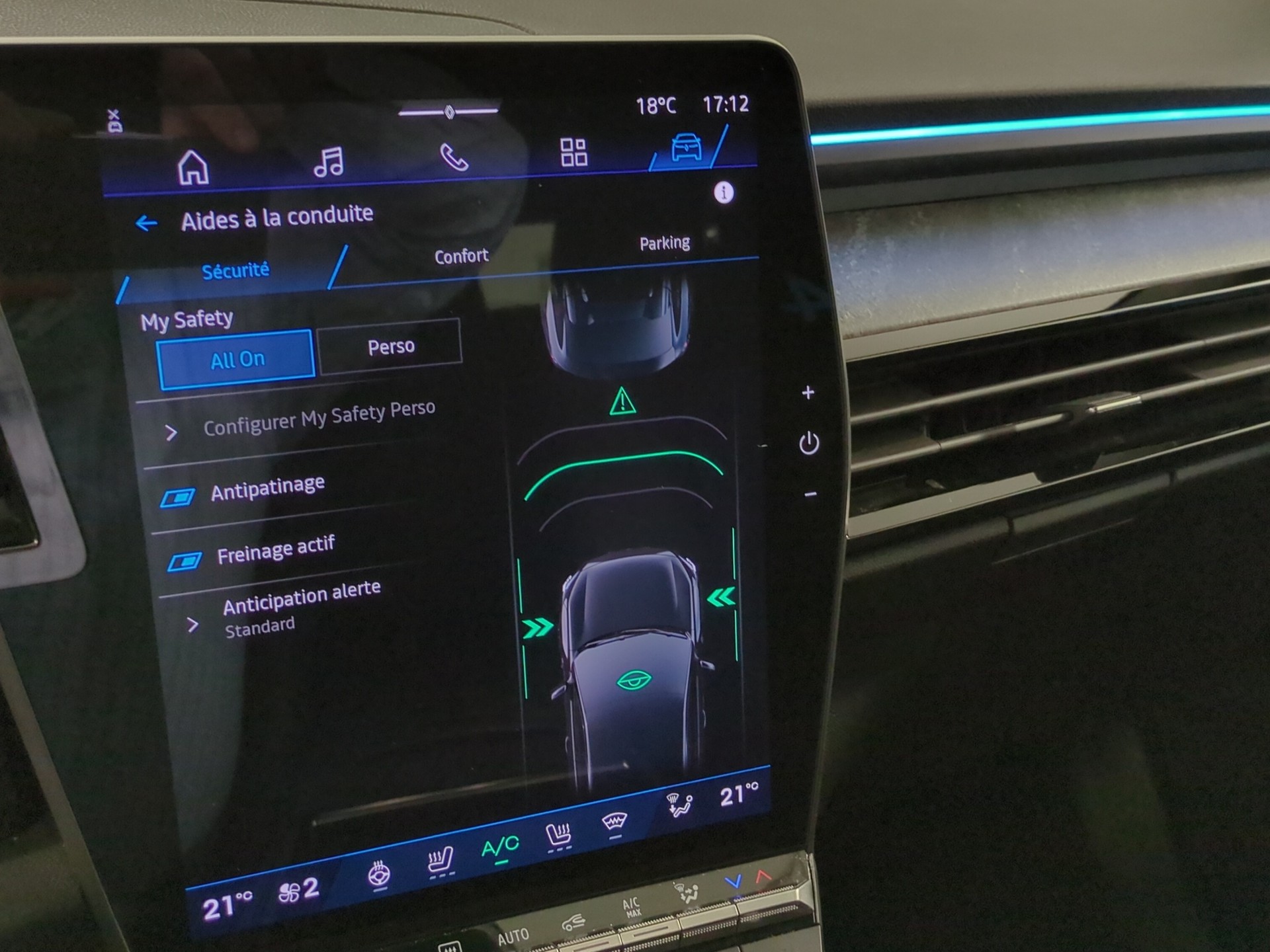 RENAULT Rafale 1.2 E-Tech Hybrid 200 Esprit Alpine-image-22