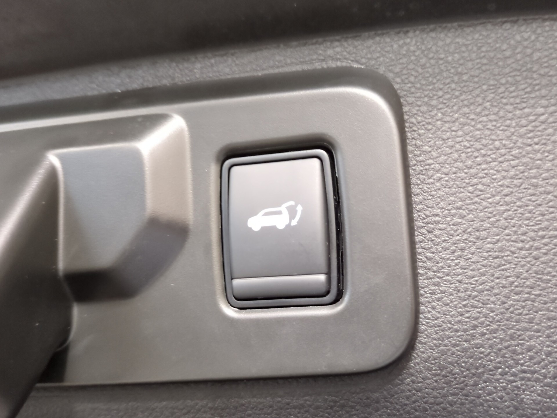 RENAULT Rafale 1.2 E-Tech Hybrid 200 Esprit Alpine-image-18