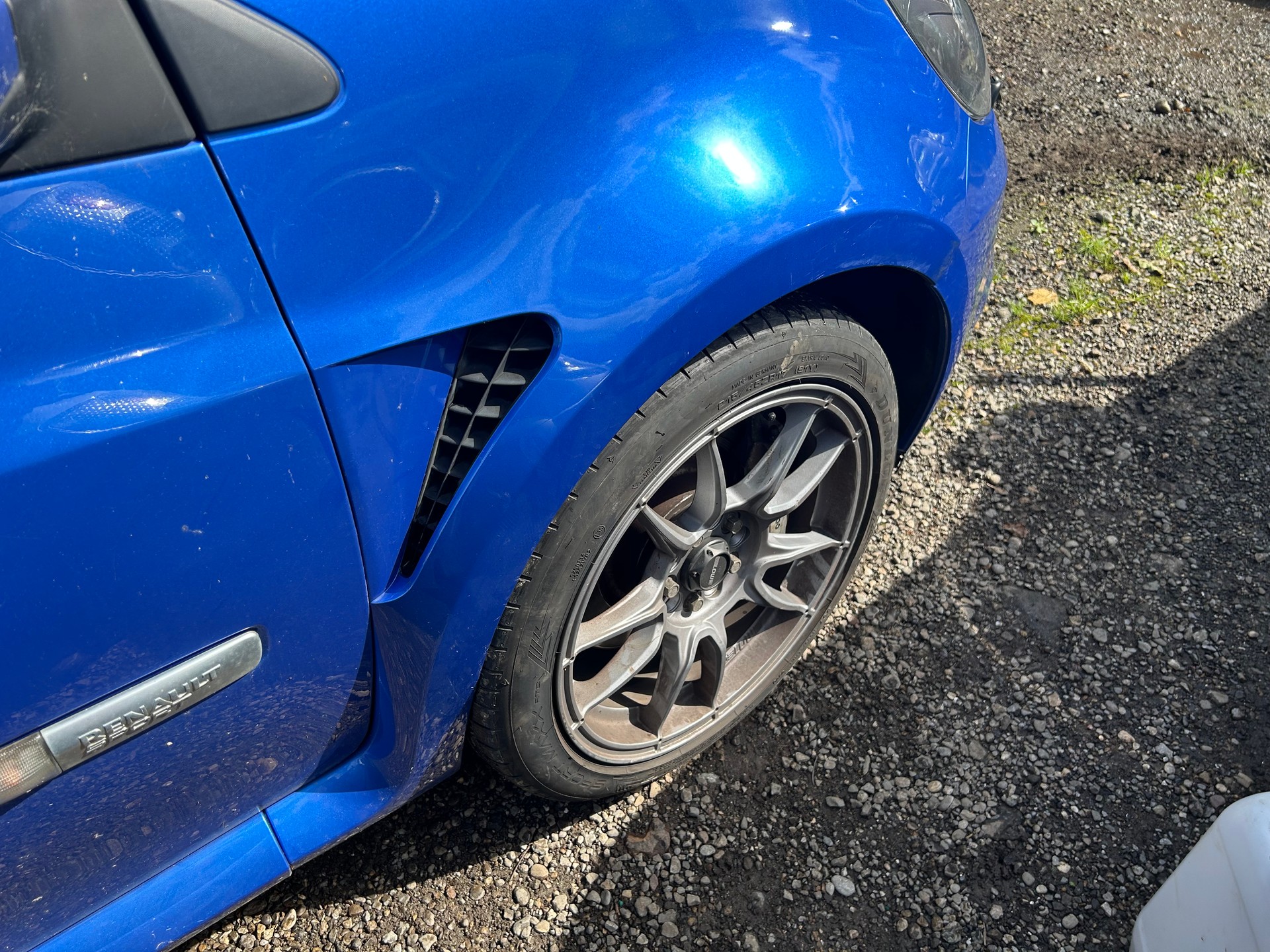 RENAULT Clio 2.0 16V Sport-image-9