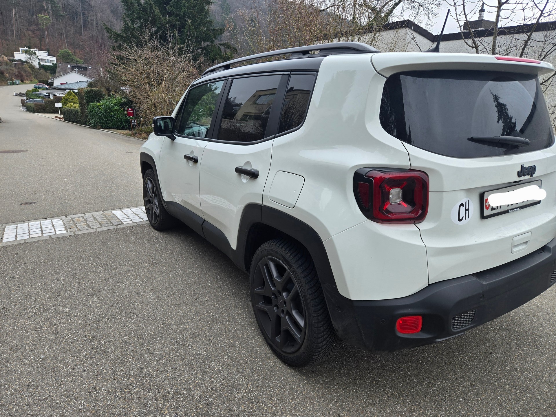 JEEP Renegade 1.3 T PHEV S AWD-image-3