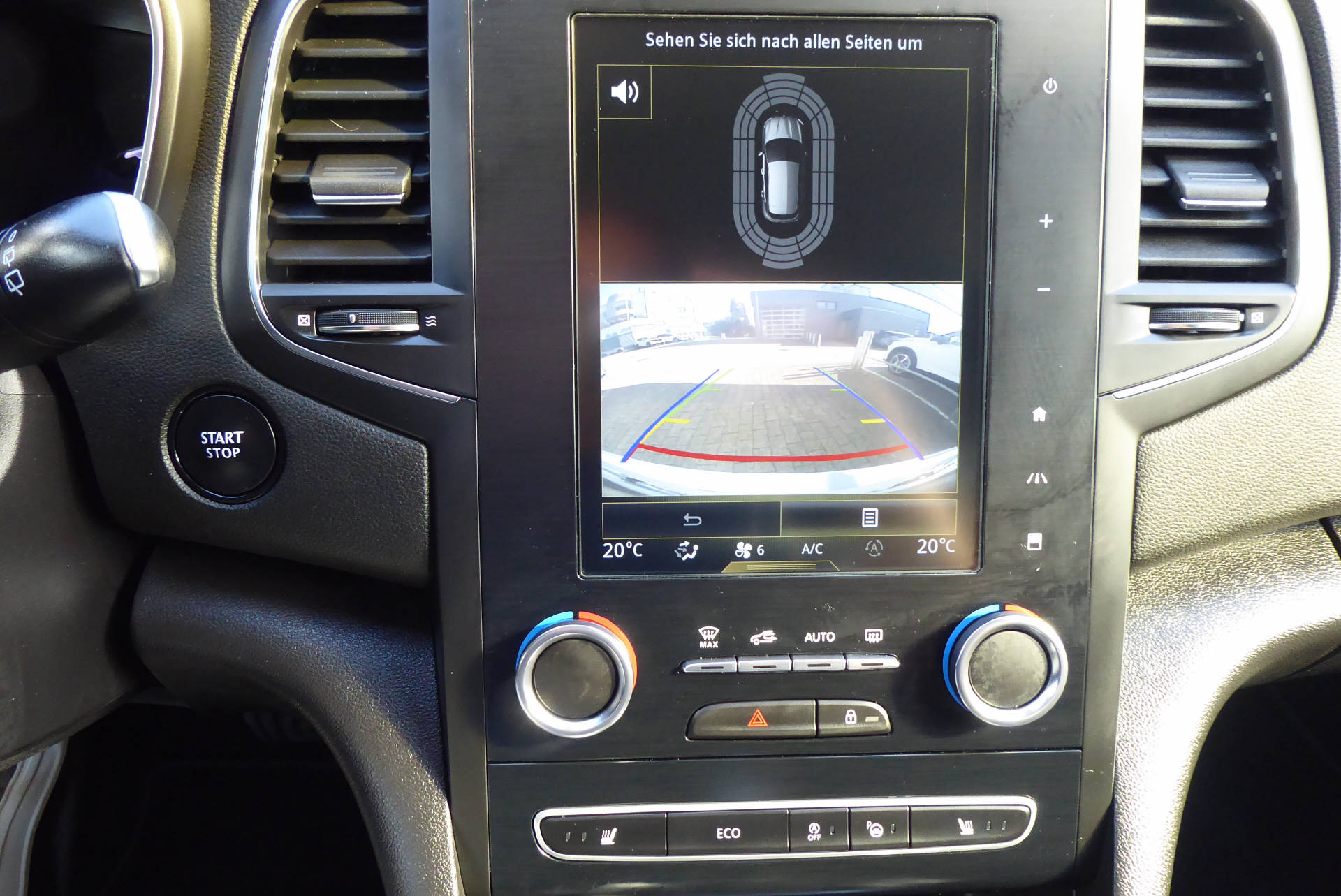 RENAULT Mégane 1.3 16V Turbo Intens EDC-image-8