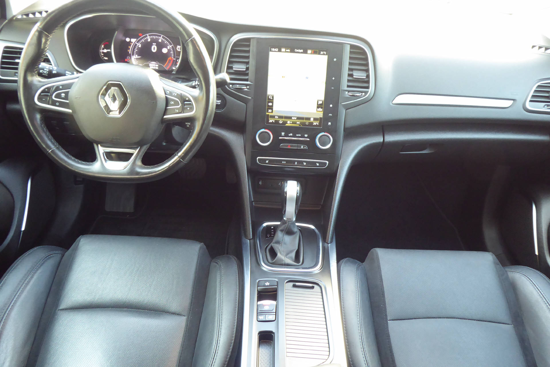 RENAULT Mégane 1.3 16V Turbo Intens EDC-image-6
