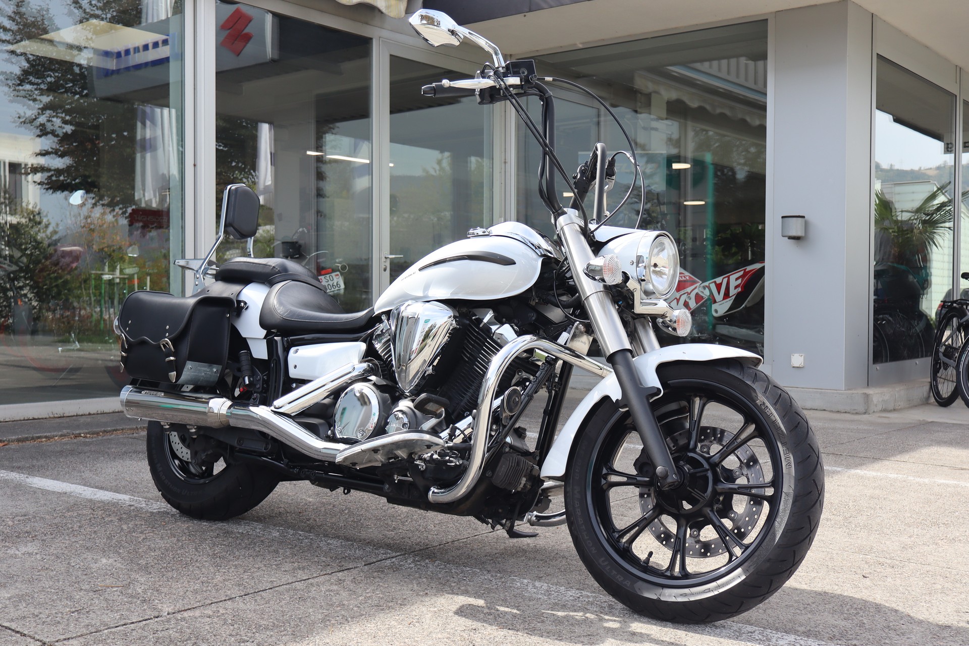 YAMAHA XVS 950 A Midnight Star-showroom-element-1