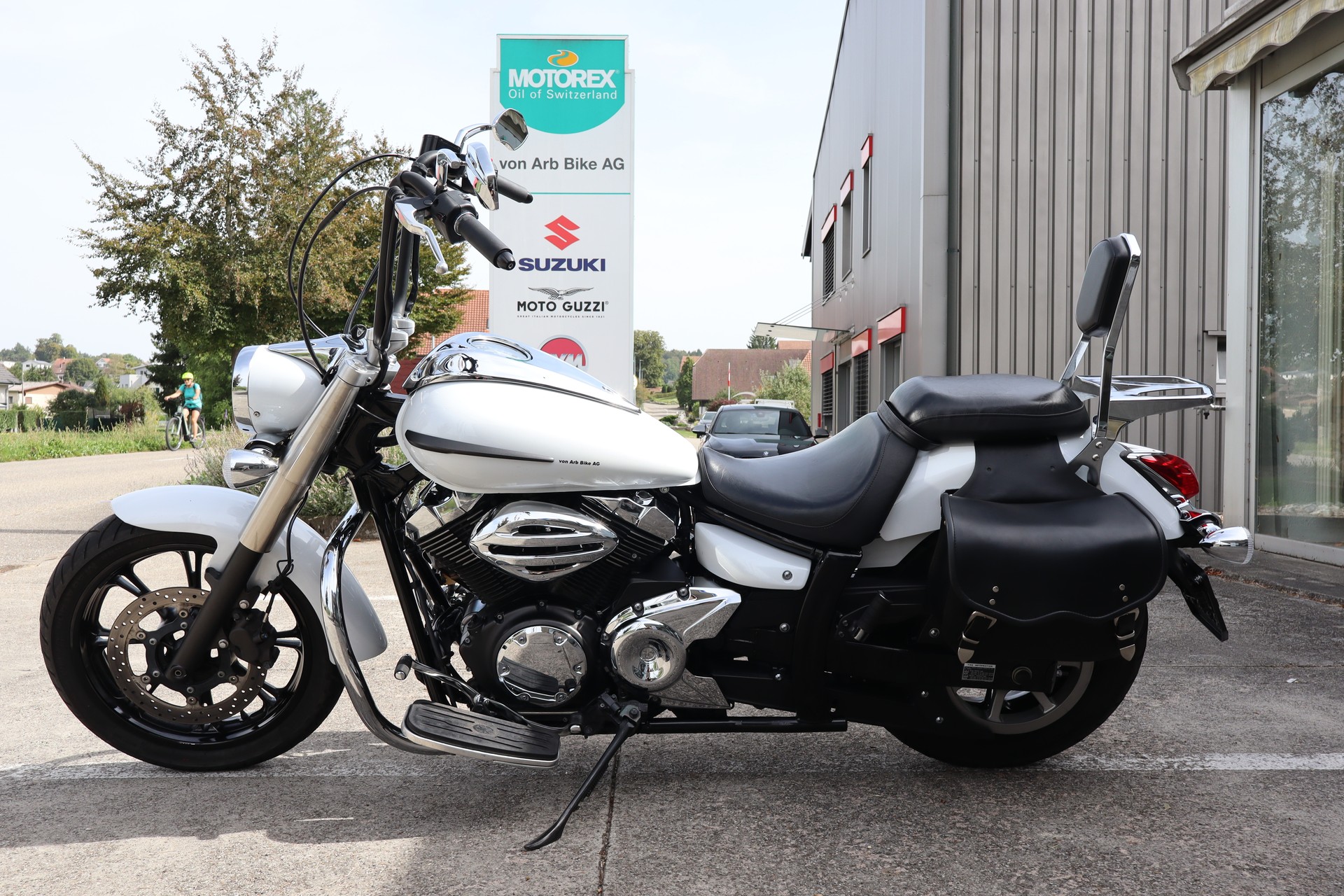 YAMAHA XVS 950 A Midnight Star-showroom-element-3