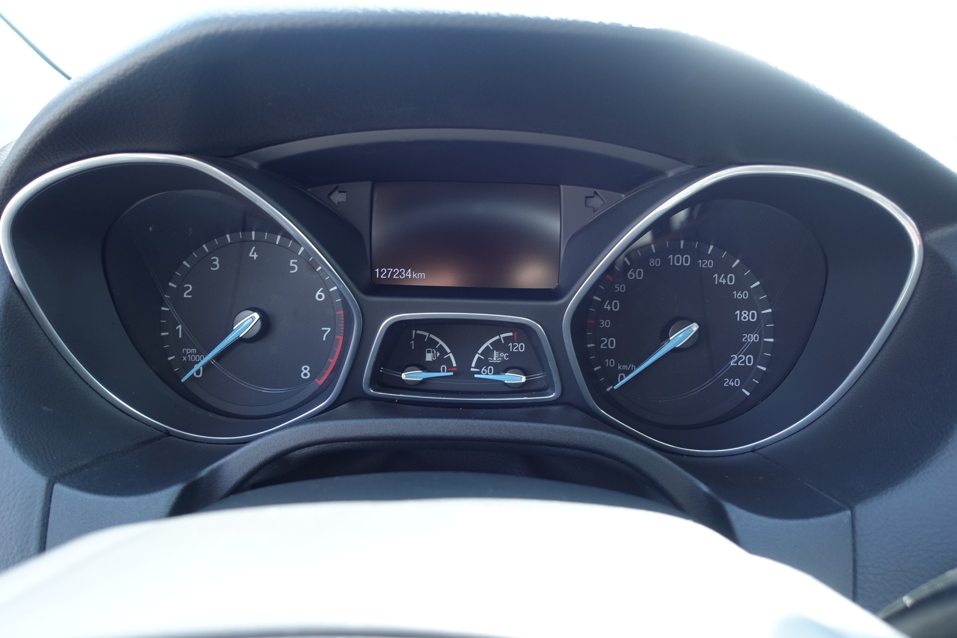 FORD Focus 1.0 SCTi ST Line-image-10